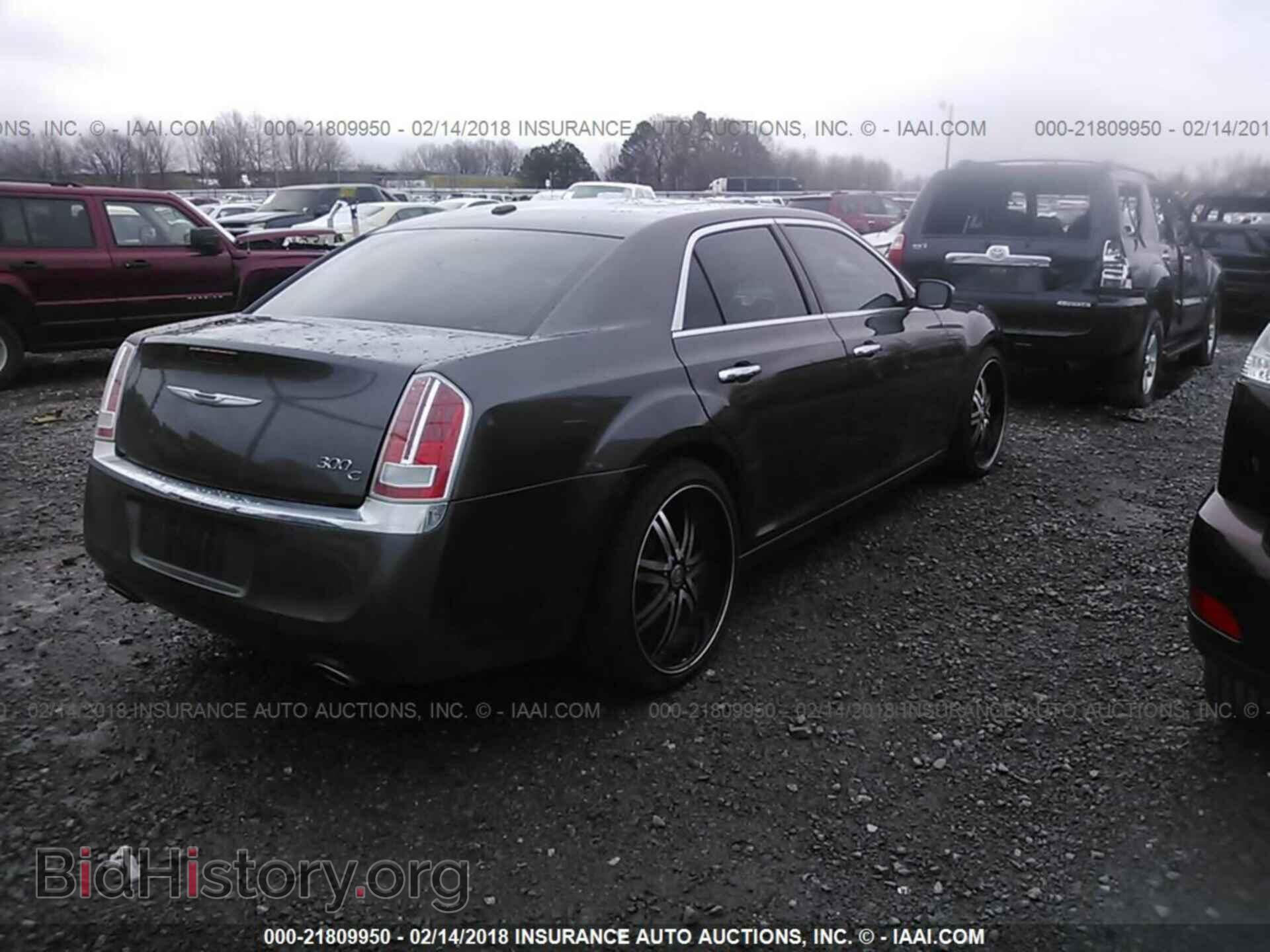 2014 Chrysler 300c - VIN: 2C3CCAET5EH382899 - Фото 4