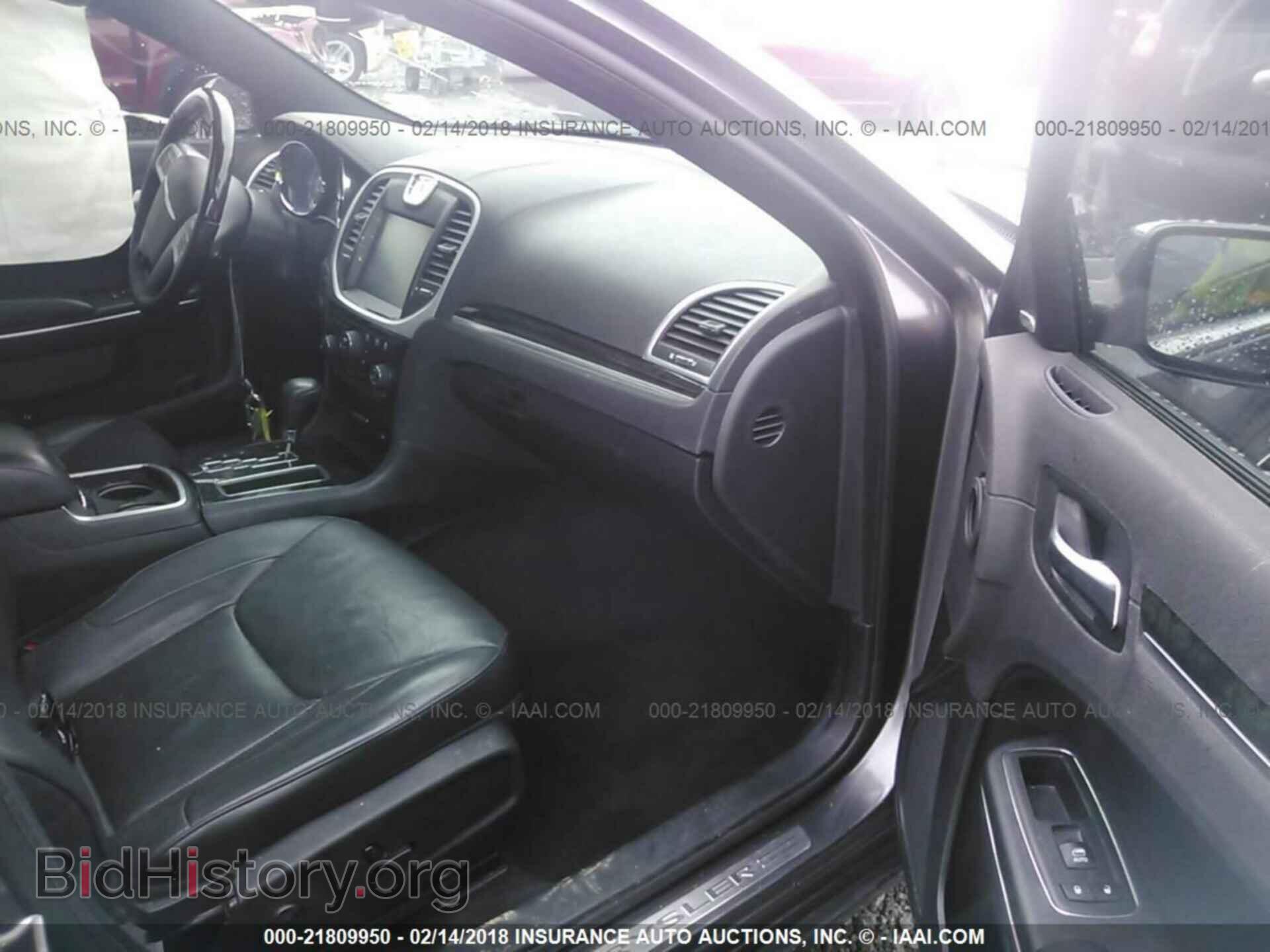 2014 Chrysler 300c - VIN: 2C3CCAET5EH382899 - Фото 5