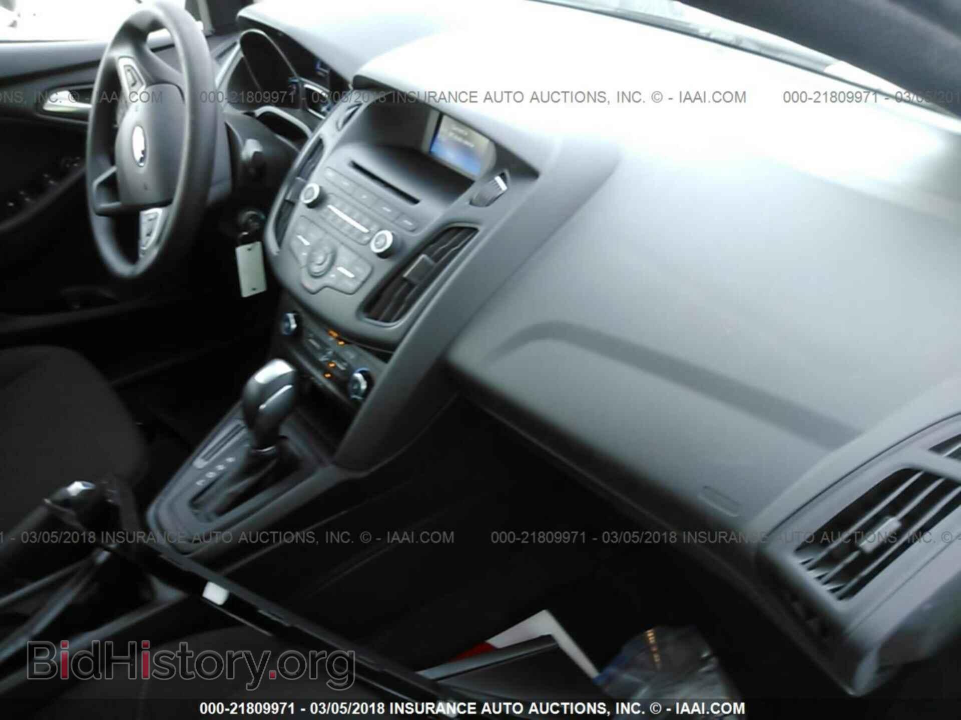 2016 Ford Focus - VIN: 1FADP3F25GL387327 - Фото 5