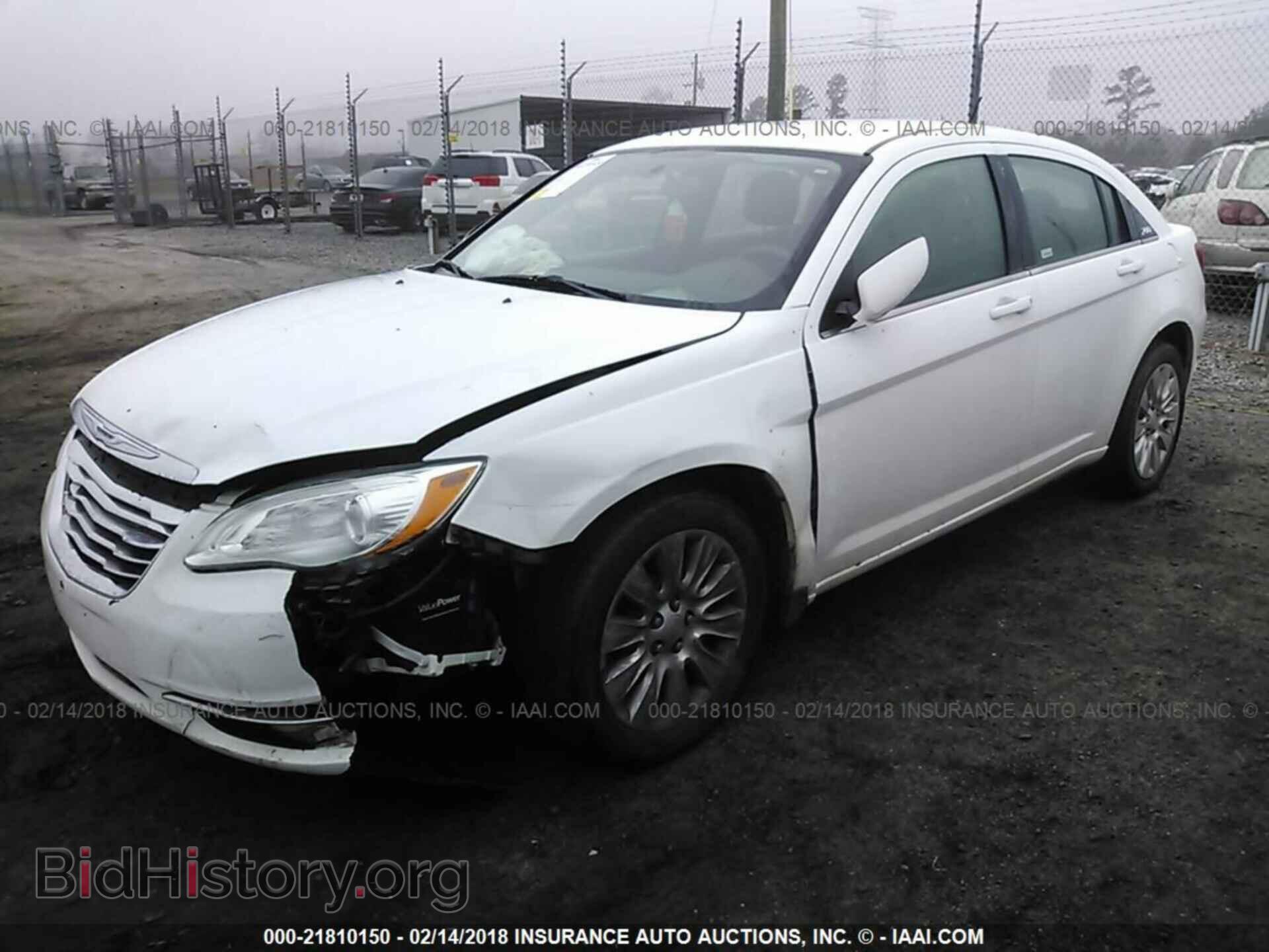 2012 Chrysler 200 - VIN: 1C3CCBAB2CN292357 - Фото 2