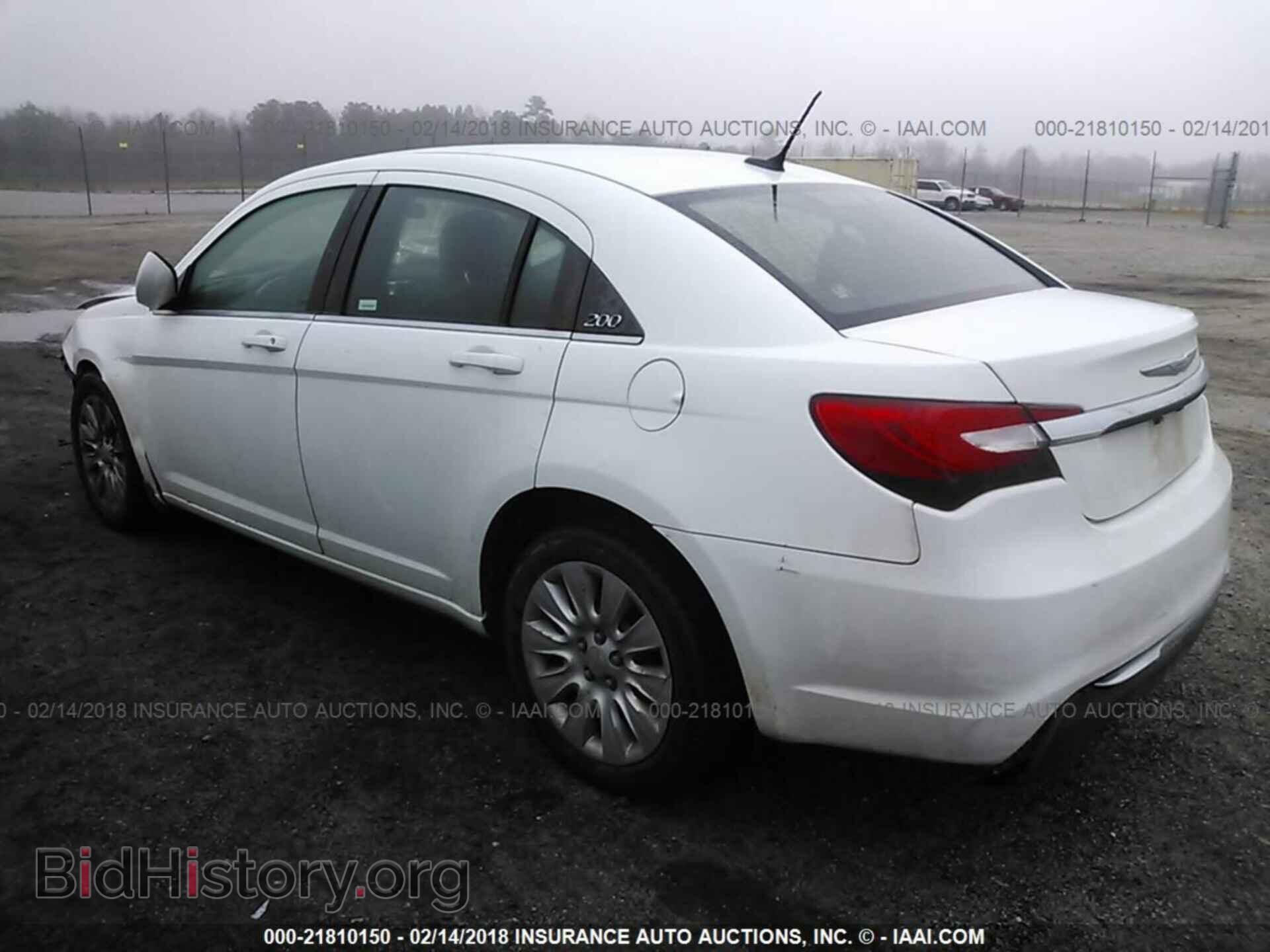 2012 Chrysler 200 - VIN: 1C3CCBAB2CN292357 - Фото 3