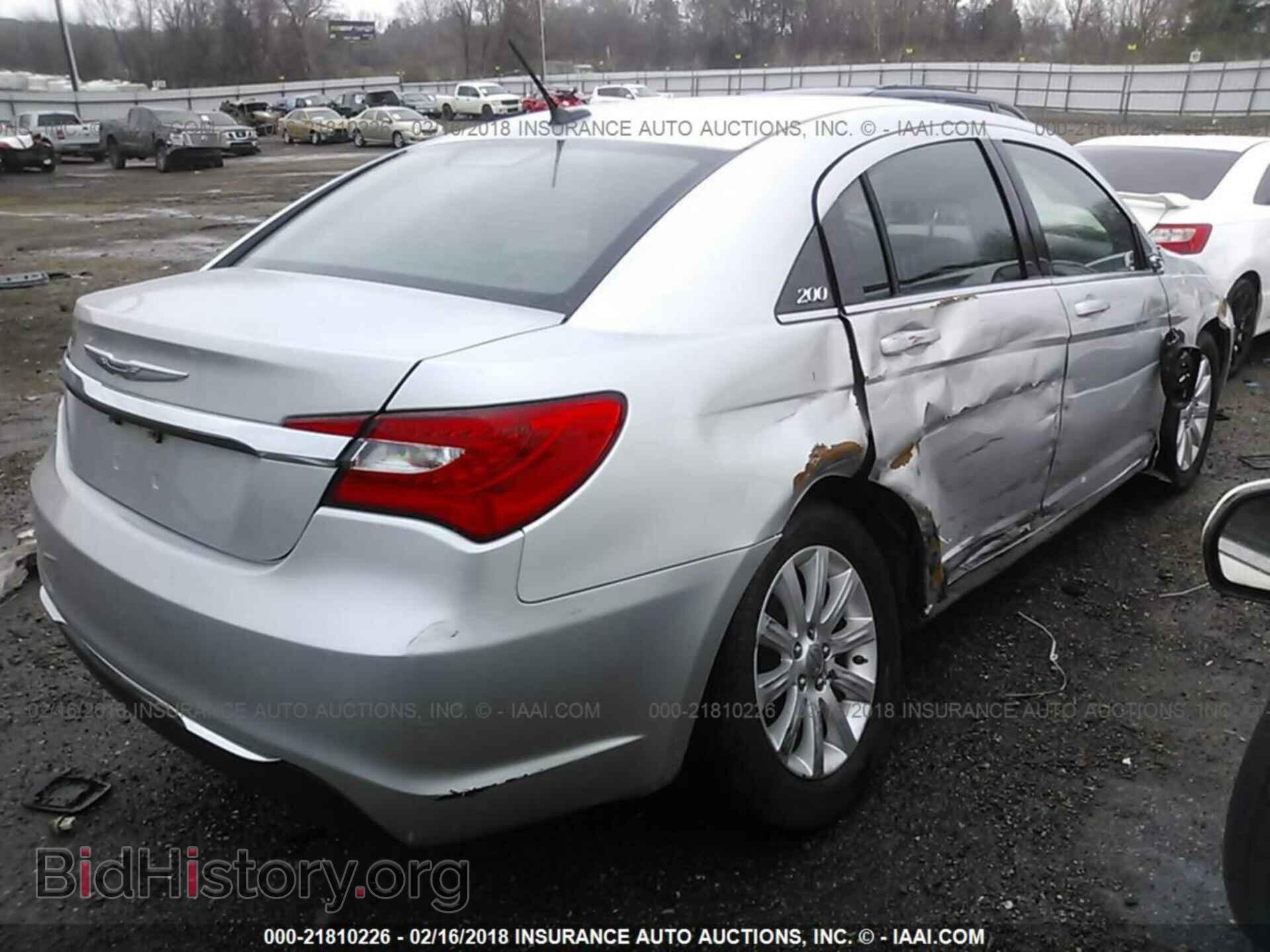 2012 Chrysler 200 - VIN: 1C3CCBBB6CN131797 - Фото 4