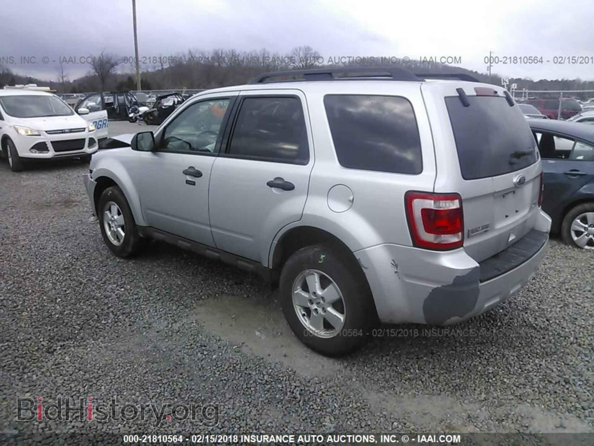 2012 Ford Escape - VIN: 1FMCU9DG2CKA93444 - Photo 3