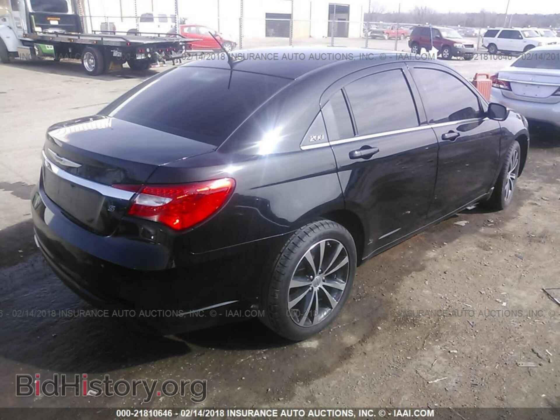 2013 Chrysler 200 - VIN: 1C3CCBBB2DN642554 - Фото 4