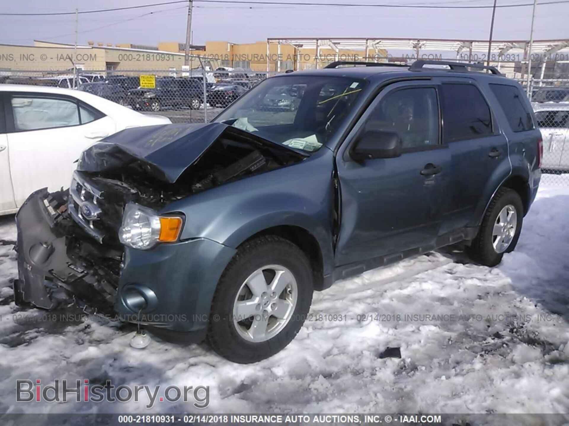 2012 Ford Escape - VIN: 1FMCU9D70CKB51065 - Photo 2