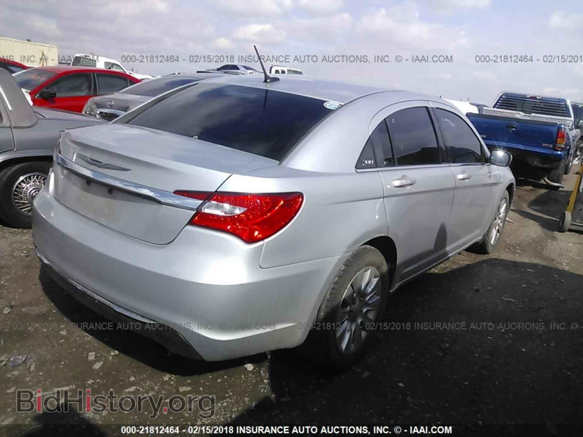 2012 Chrysler 200 - VIN: 1C3CCBAB3CN292657 - Фото 4