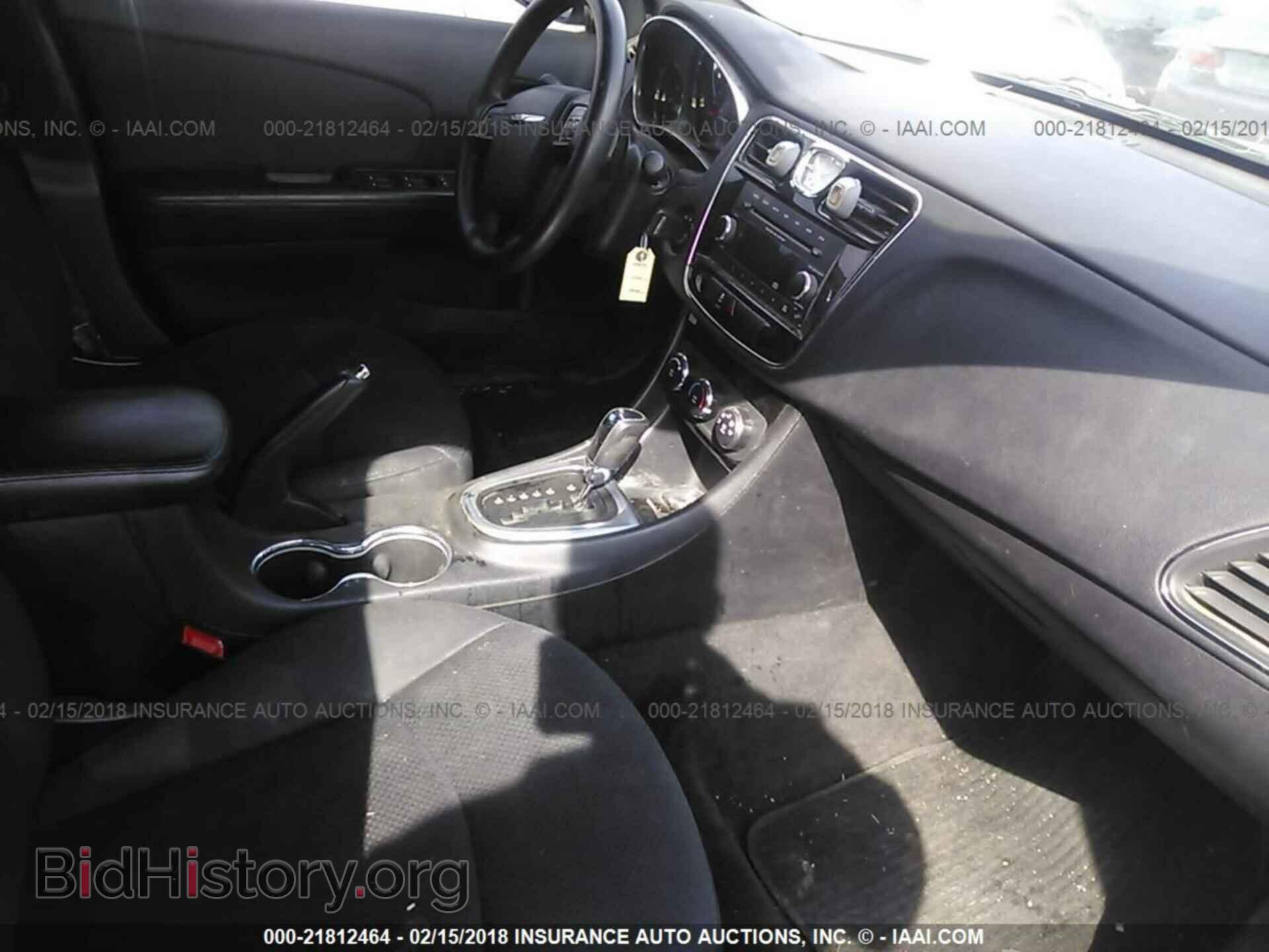 2012 Chrysler 200 - VIN: 1C3CCBAB3CN292657 - Фото 5