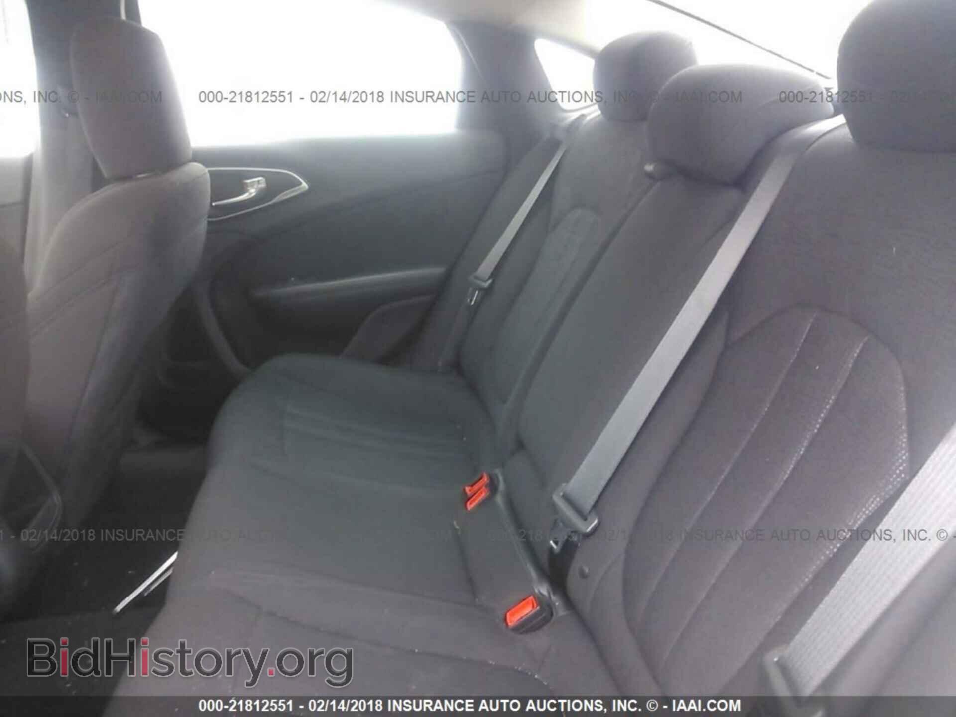 2015 Chrysler 200 - VIN: 1C3CCCAB2FN554713 - Photo 8