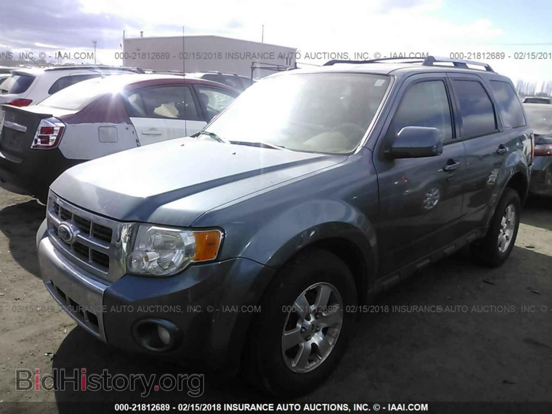 2012 Ford Escape - VIN: 1FMCU9EG2CKB18101 - Photo 2