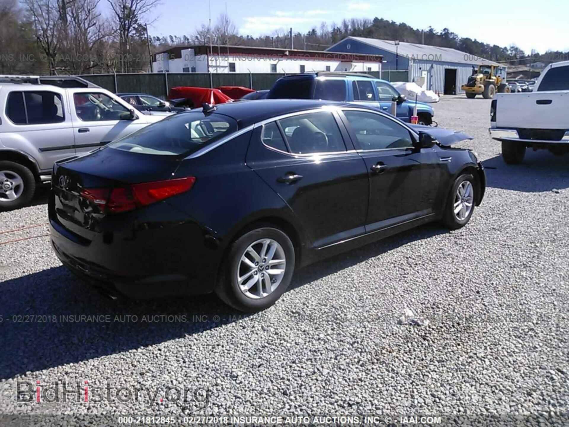 2011 Kia Optima - VIN: KNAGM4A7XB5108621 - Photo 4