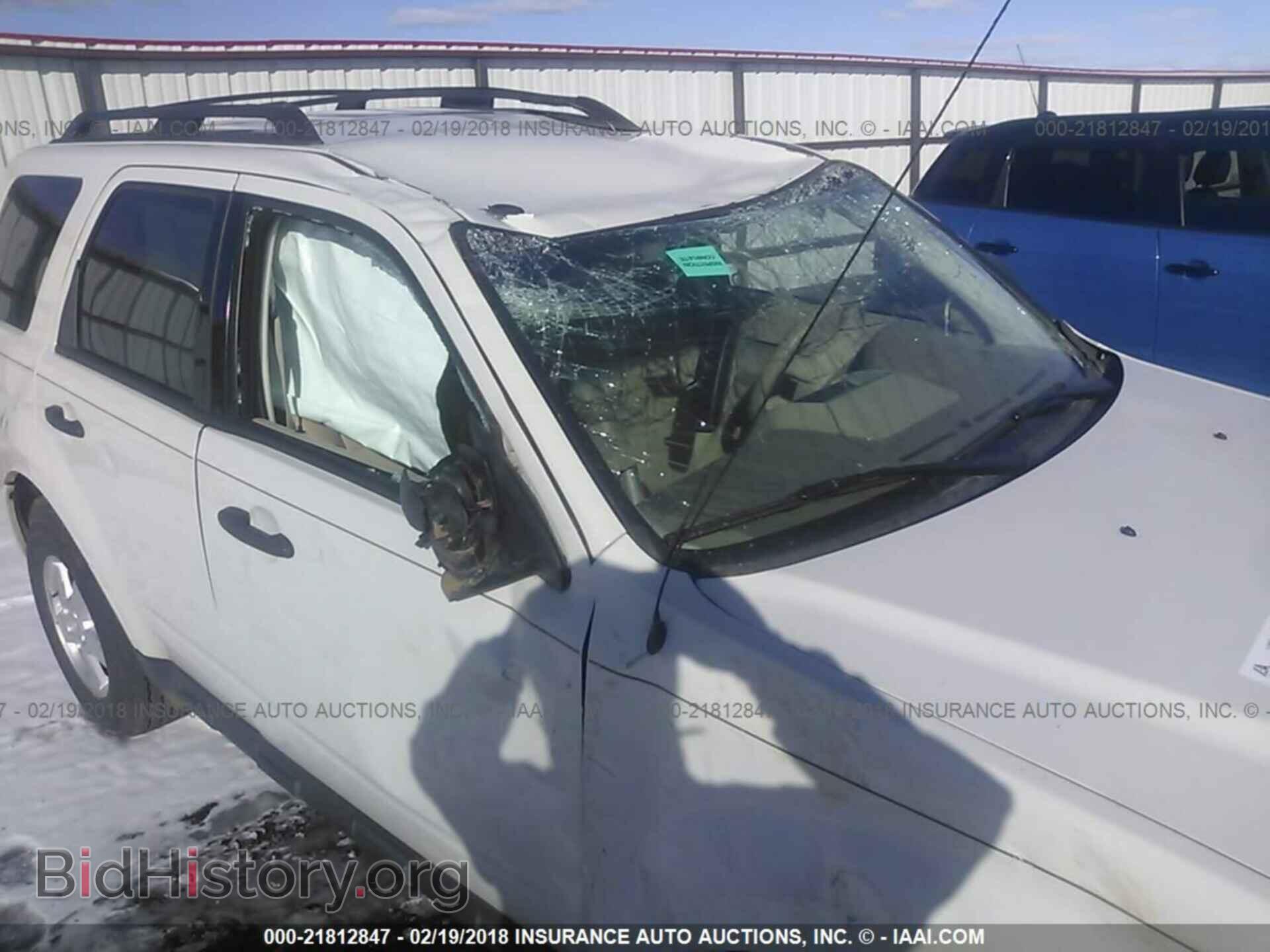 2011 Ford Escape - VIN: 1FMCU0D71BKA58212 - Фото 6
