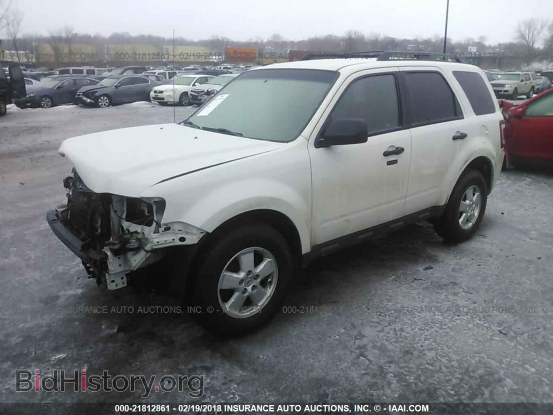 2012 Ford Escape - VIN: 1FMCU9DG3CKB84707 - Фото 2