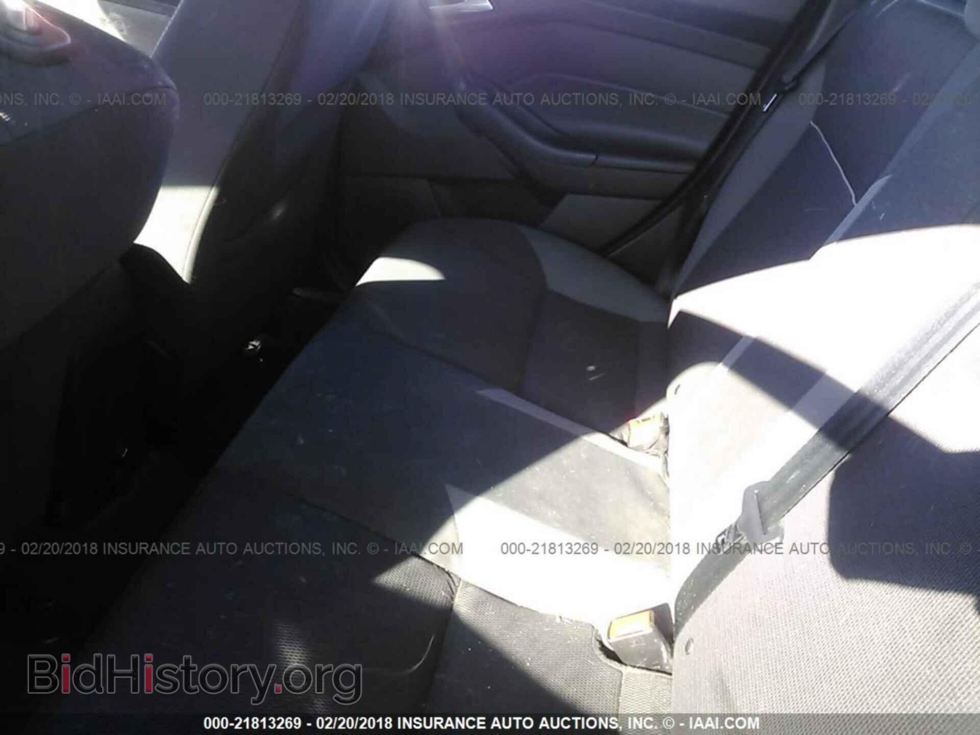 2013 Ford Focus - VIN: 1FADP3F2XDL284870 - Photo 8