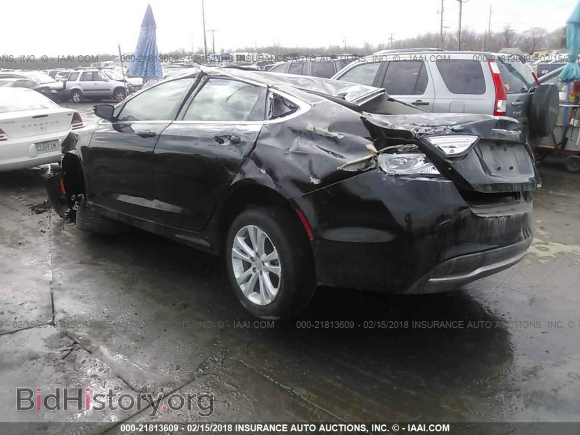 2016 Chrysler 200 - VIN: 1C3CCCAB7GN132745 - Photo 3