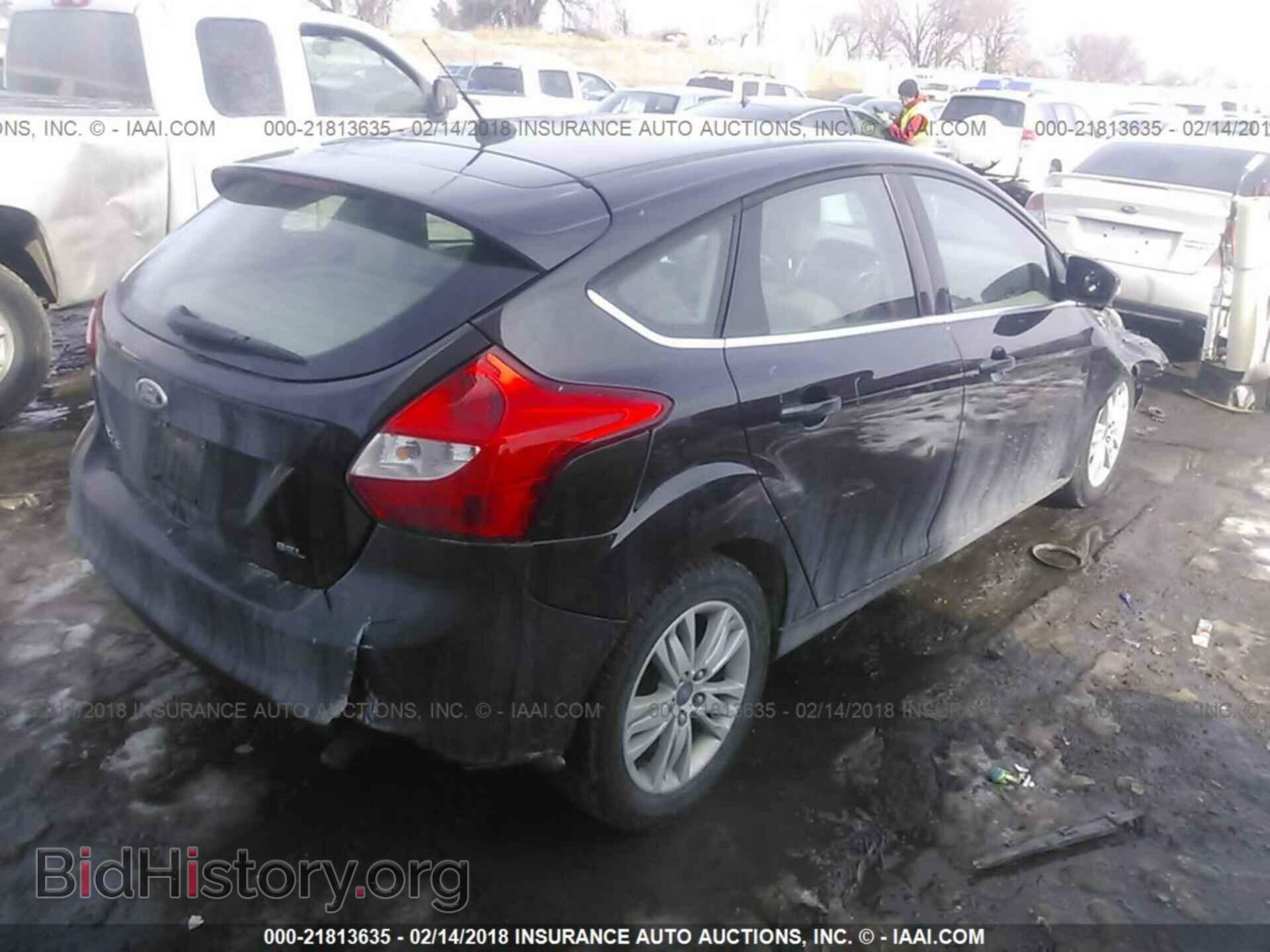 2012 Ford Focus - VIN: 1FAHP3M21CL292679 - Photo 4