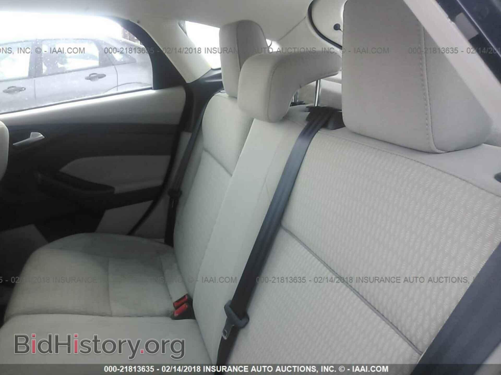 2012 Ford Focus - VIN: 1FAHP3M21CL292679 - Photo 8