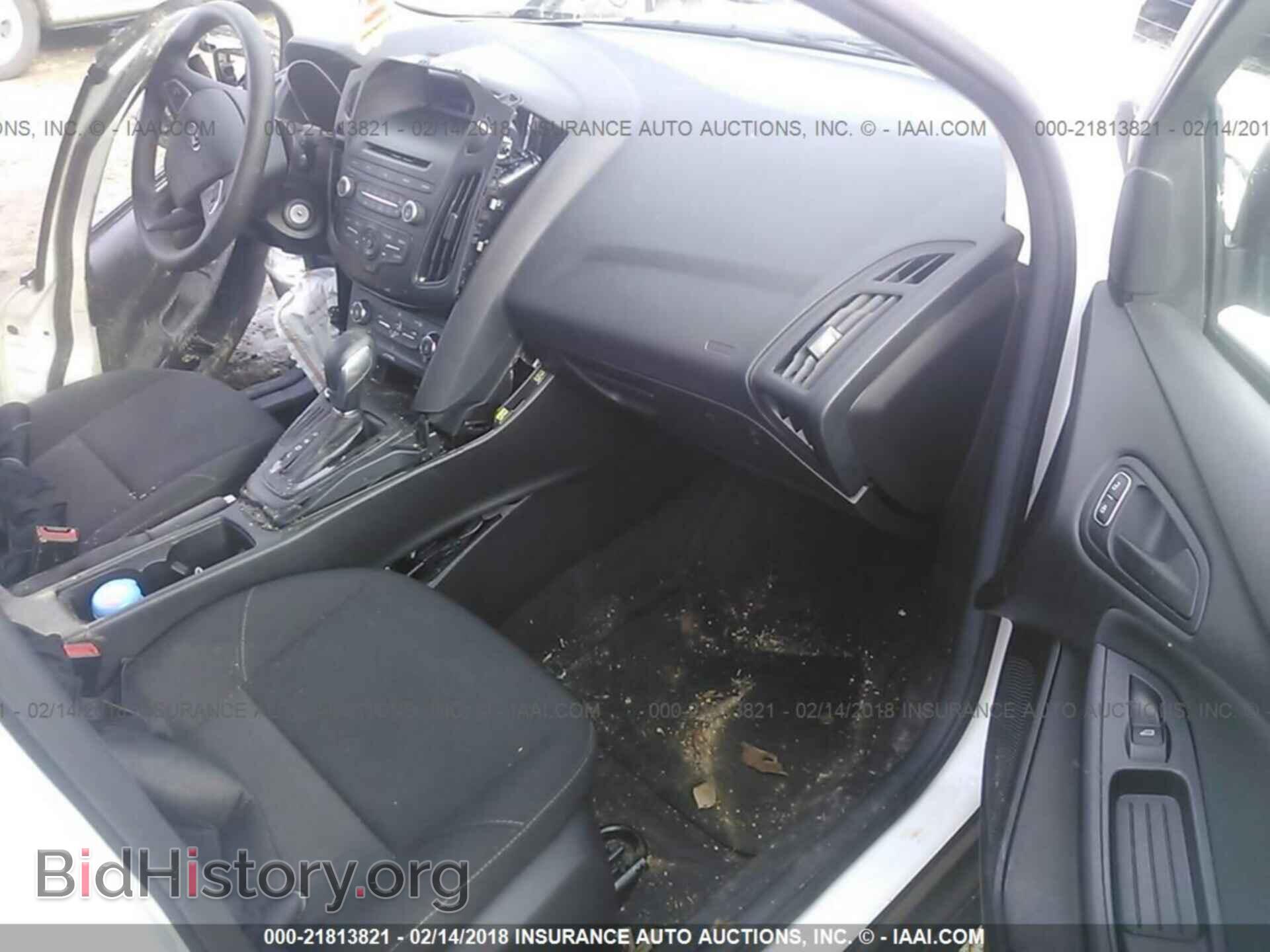 2017 Ford Focus - VIN: 1FADP3E23HL281798 - Photo 5