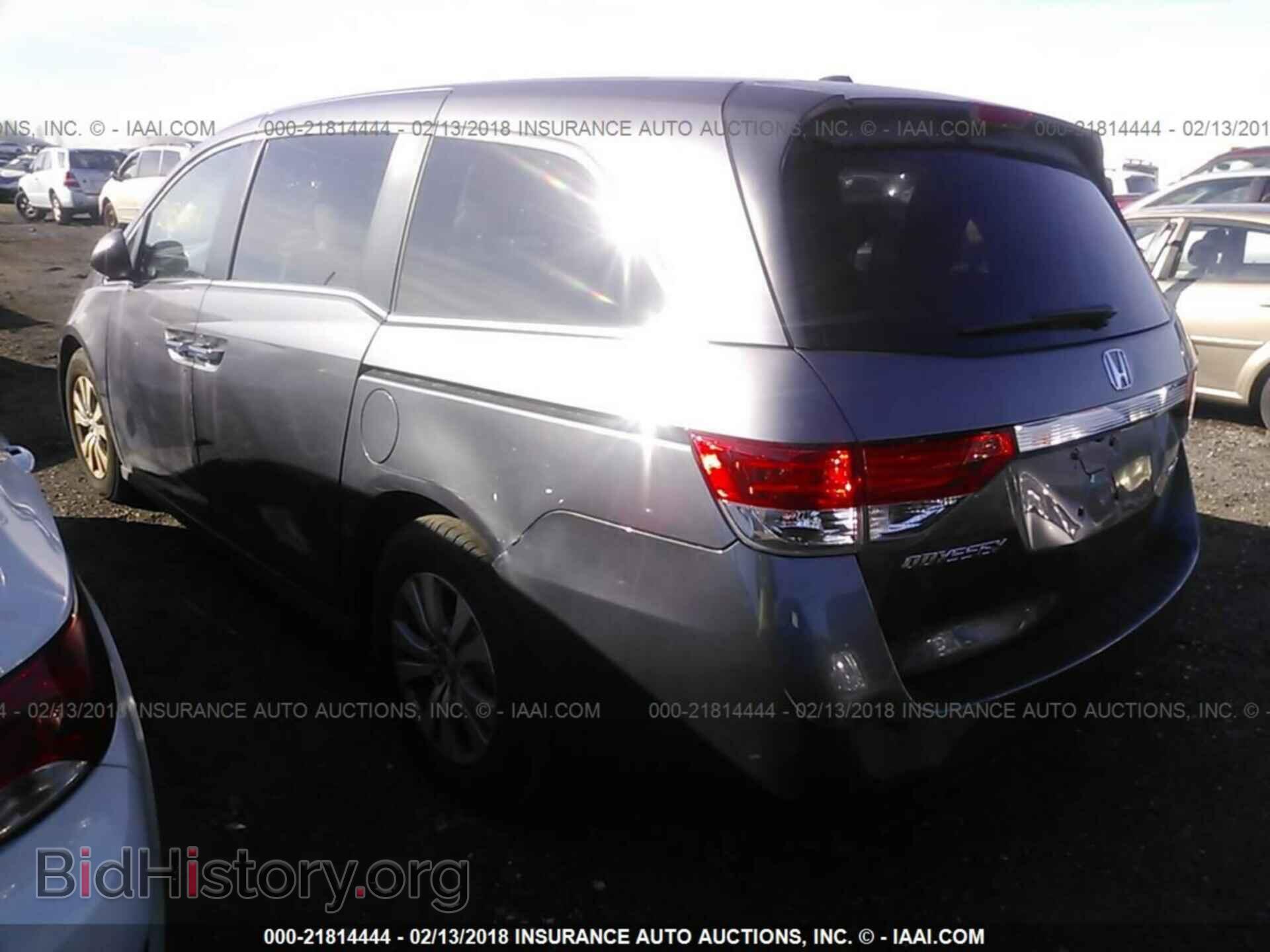 2017 Honda Odyssey - VIN: 5FNRL5H36HB018641 - Фото 3