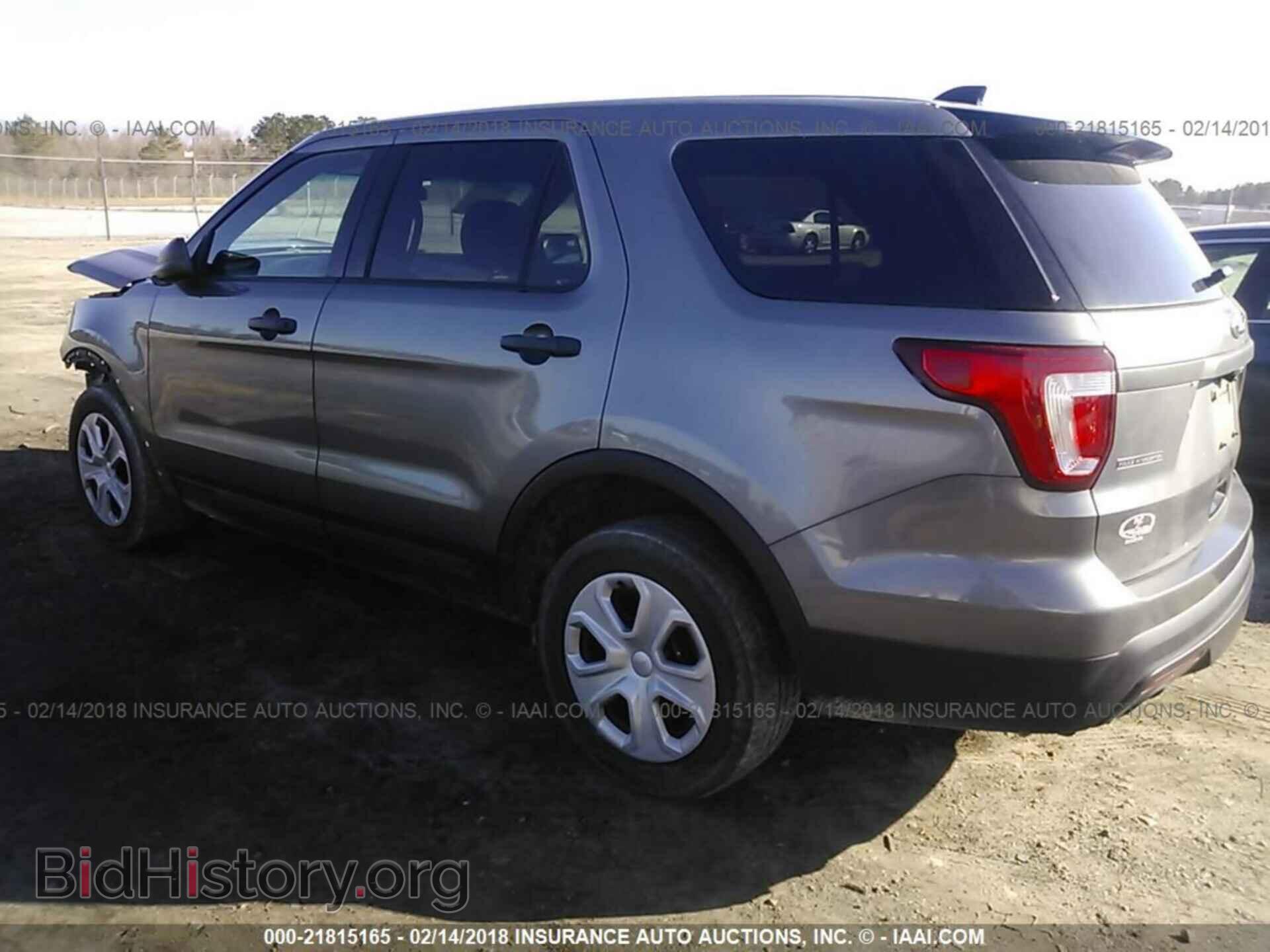 2016 Ford Explorer - VIN: 1FM5K8AR7GGA63847 - Фото 3