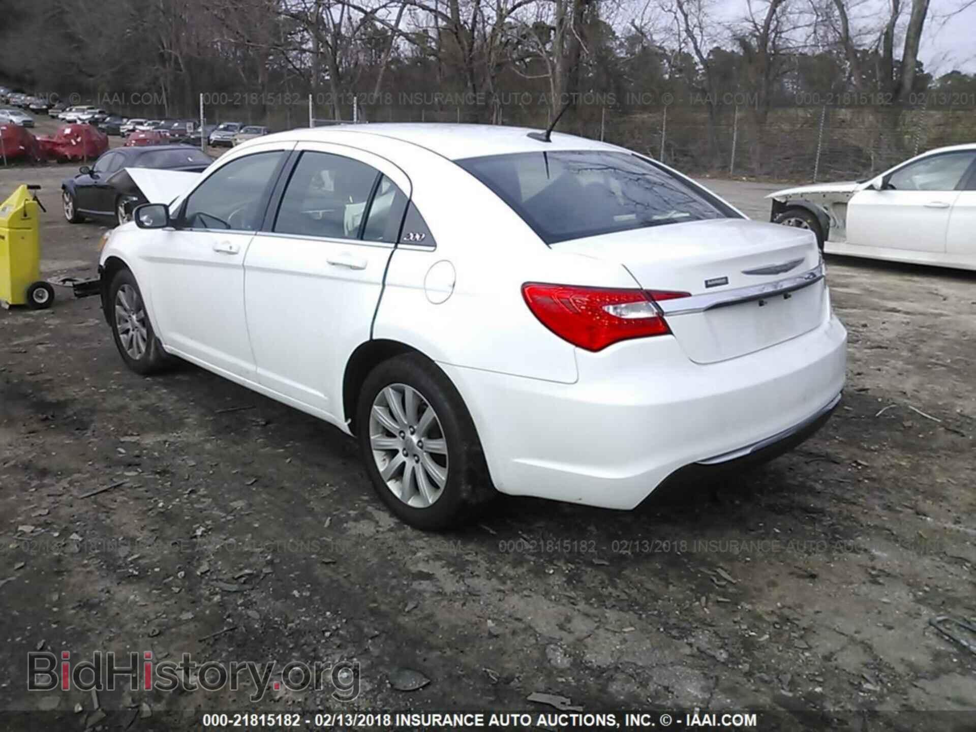 2013 Chrysler 200 - VIN: 1C3CCBBB0DN672572 - Photo 3