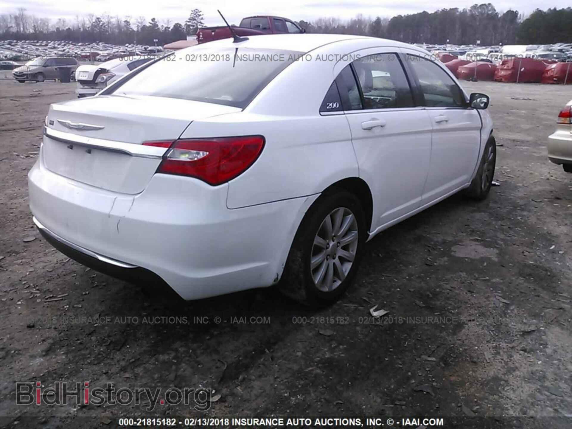 2013 Chrysler 200 - VIN: 1C3CCBBB0DN672572 - Photo 4