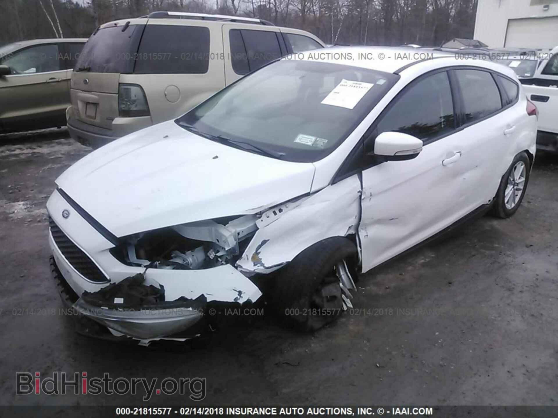 2016 Ford Focus - VIN: 1FADP3K28GL283422 - Фото 2