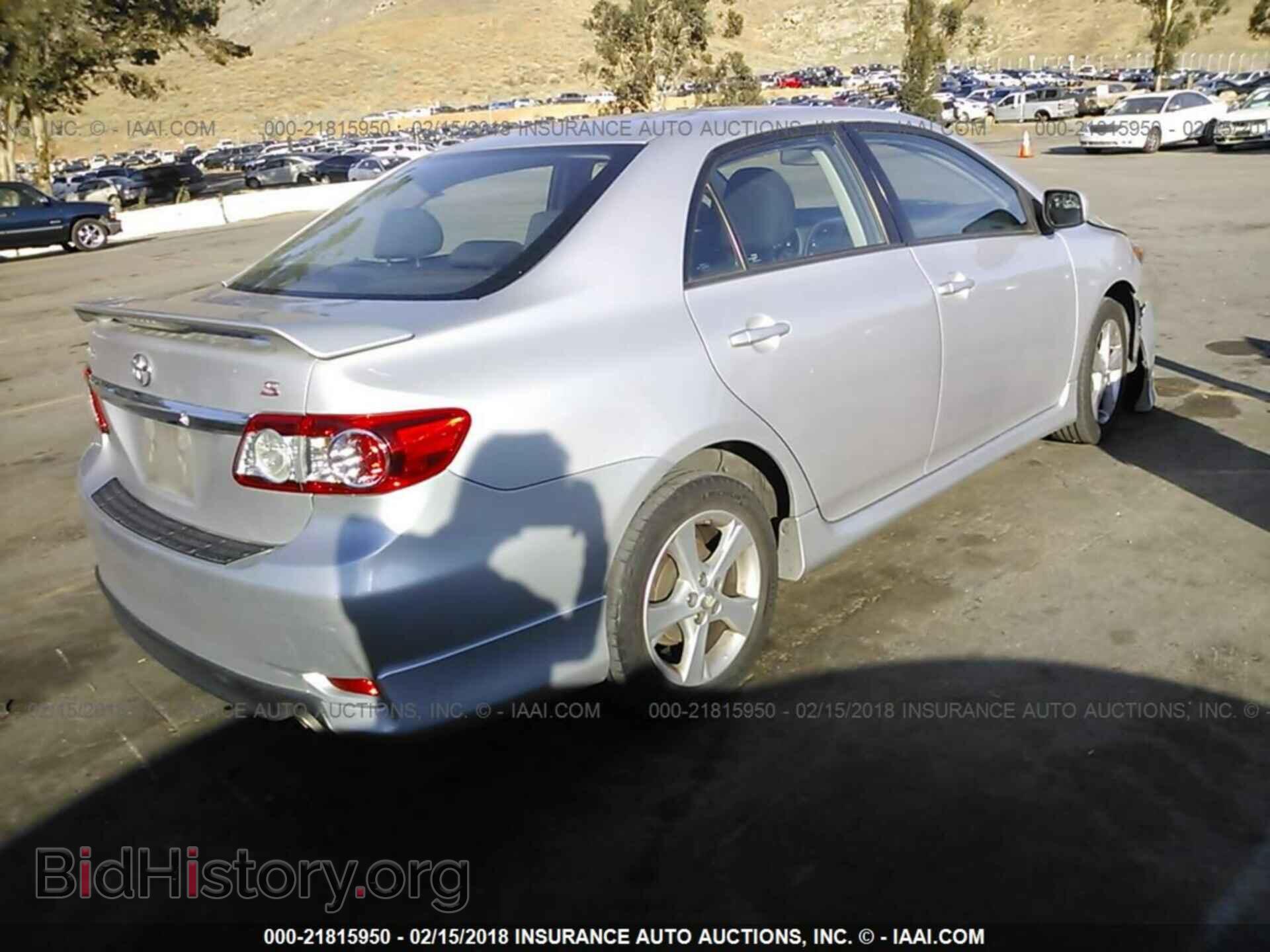 2011 Toyota Corolla - VIN: 2T1BU4EEXBC631002 - Photo 4