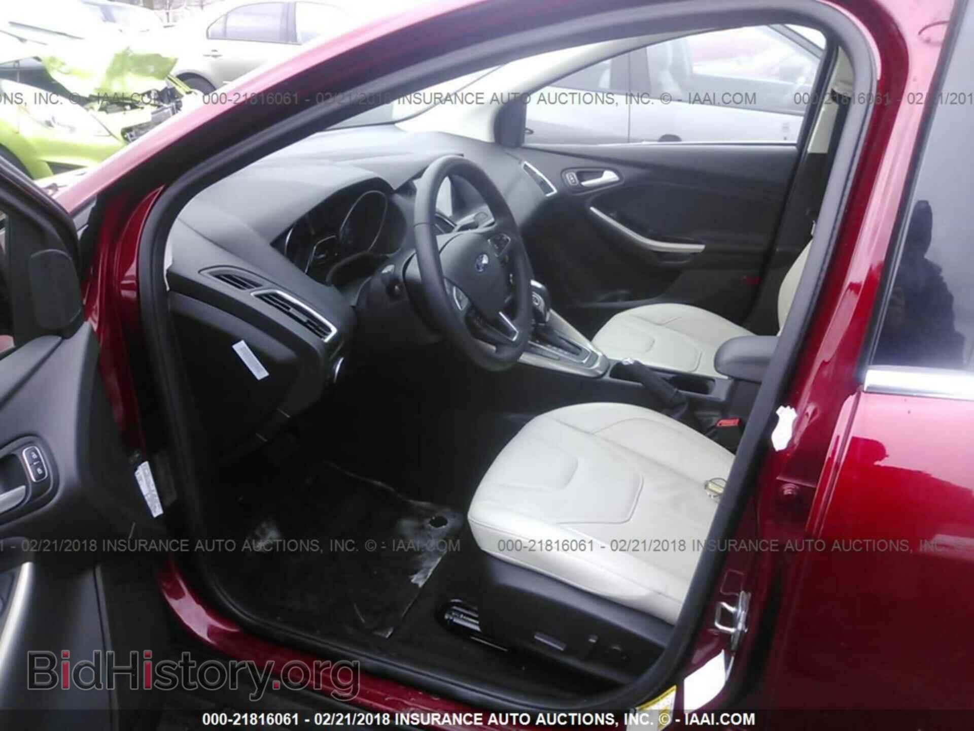 2017 Ford Focus - VIN: 1FADP3N29HL287234 - Photo 5