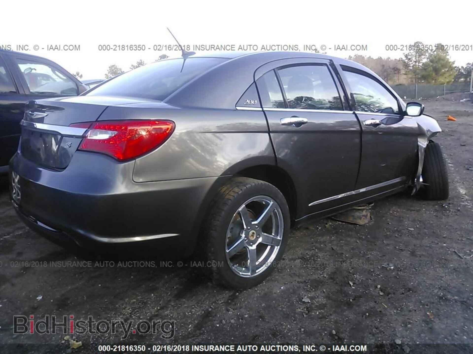 2014 Chrysler 200 - VIN: 1C3CCBBG4EN192564 - Фото 4