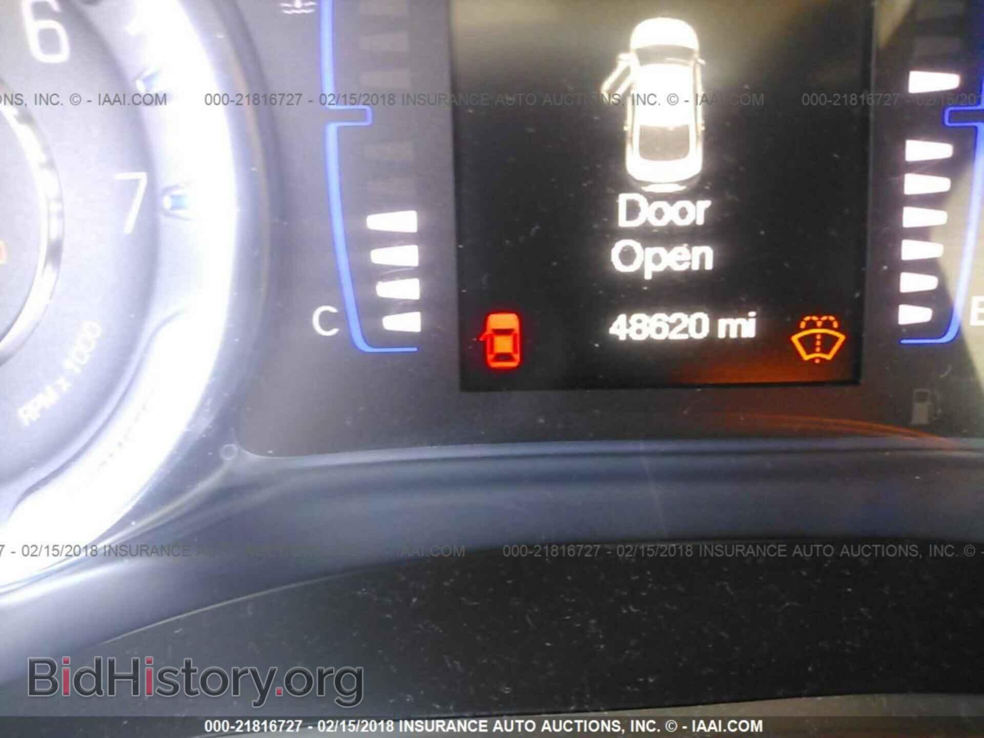 2016 Chrysler 200 - VIN: 1C3CCCAB9GN154648 - Photo 7