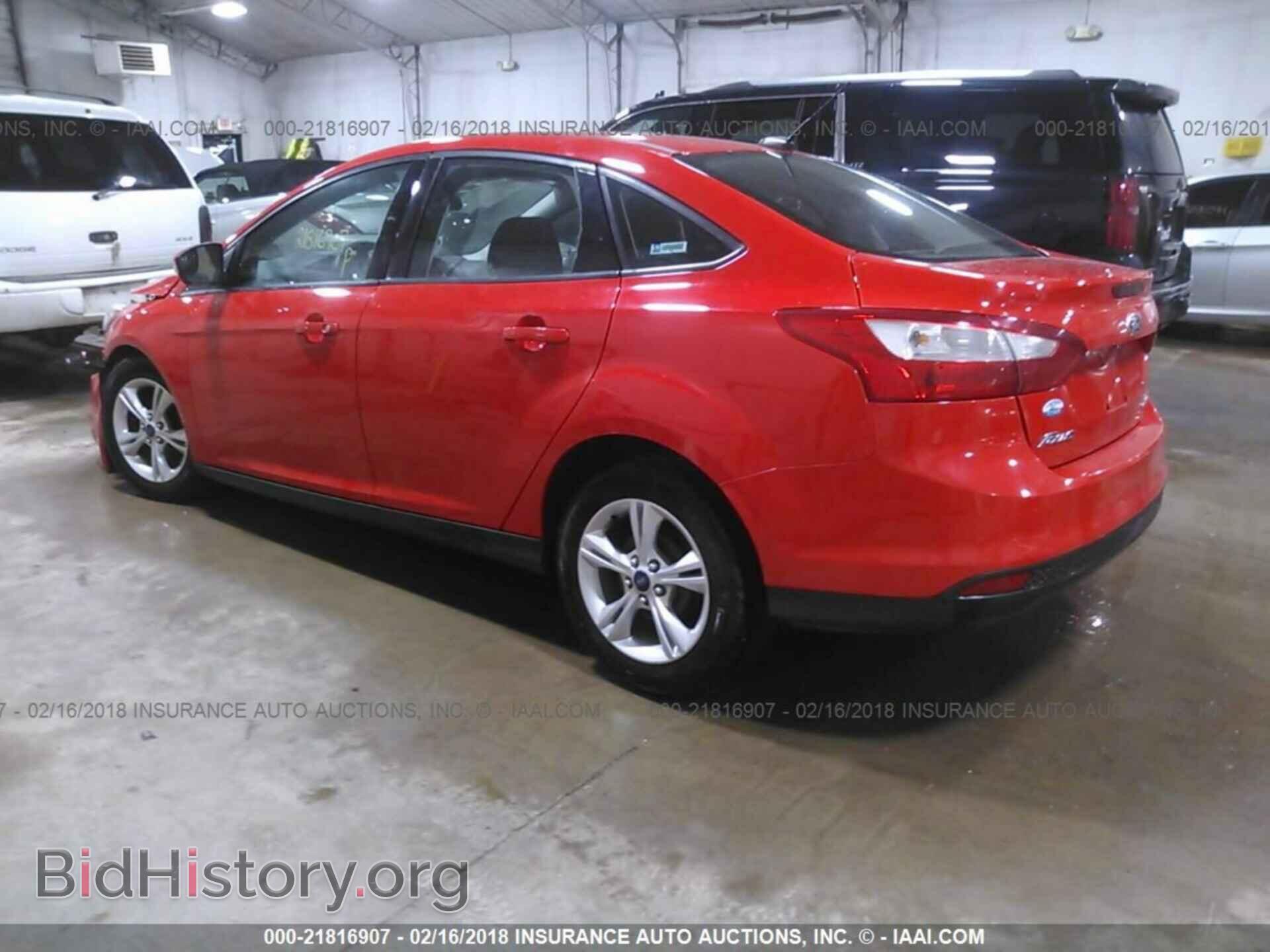 2014 Ford Focus - VIN: 1FADP3F28EL392292 - Photo 3
