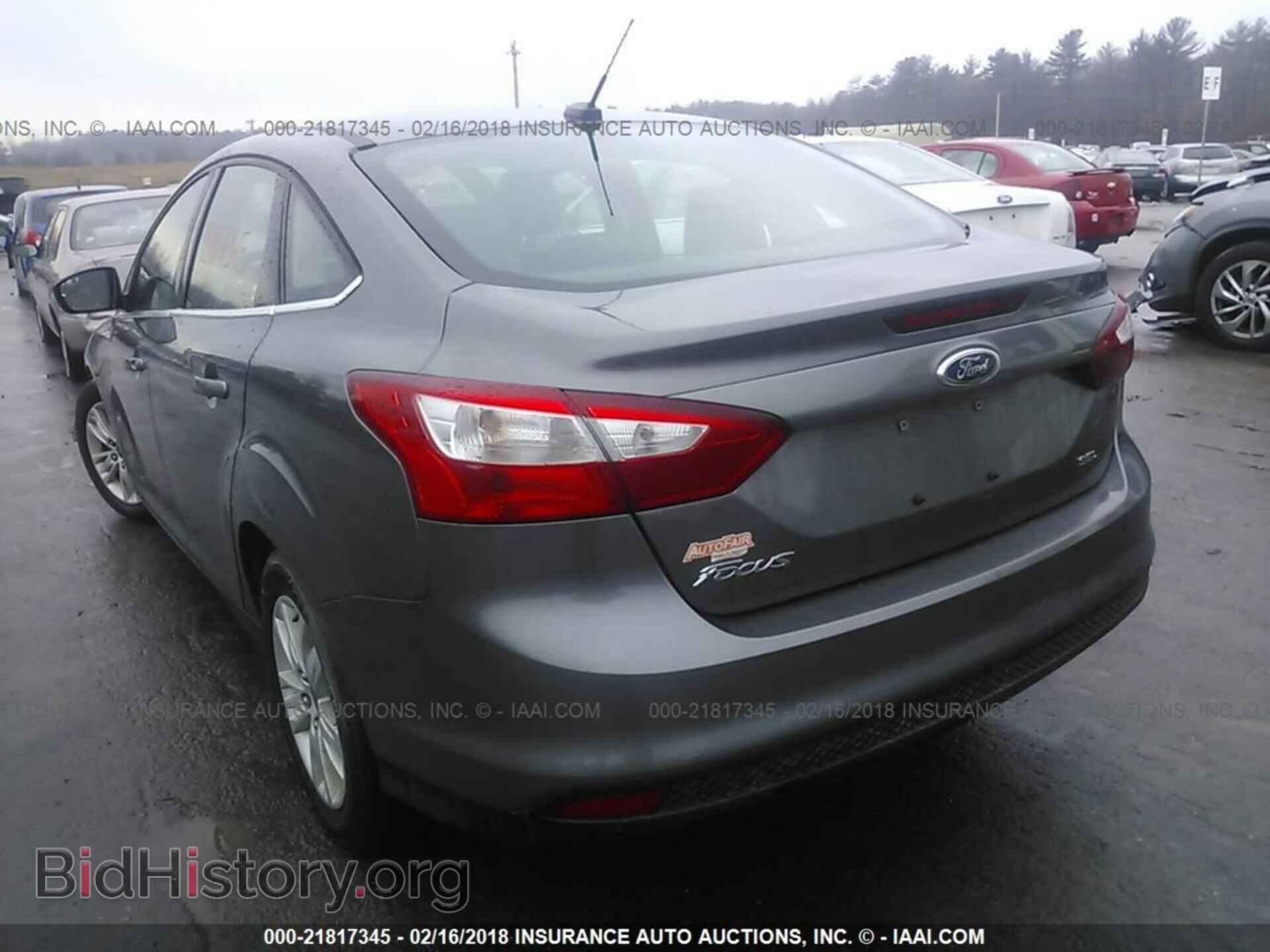2012 Ford Focus - VIN: 1FAHP3H26CL200346 - Photo 3