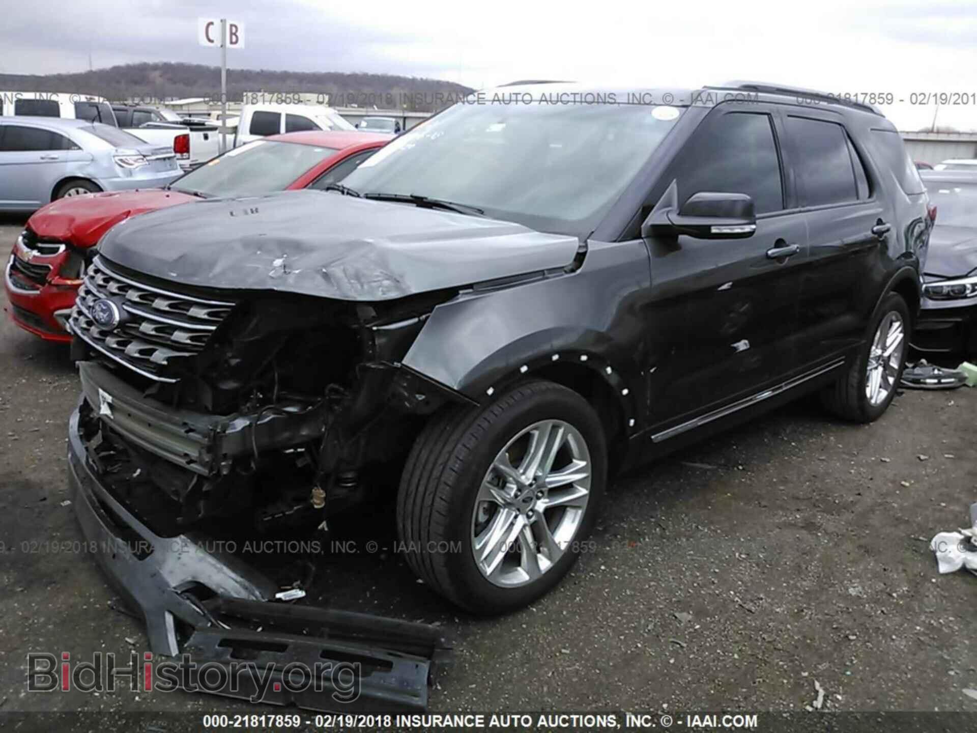 2017 Ford Explorer - VIN: 1FM5K7D8XHGA75005 - Photo 2