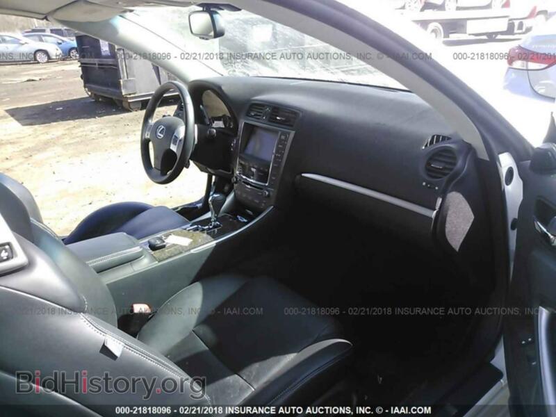 2012 Lexus IS (VIN JTHFF2C25C2525497) — фото 5 из 10