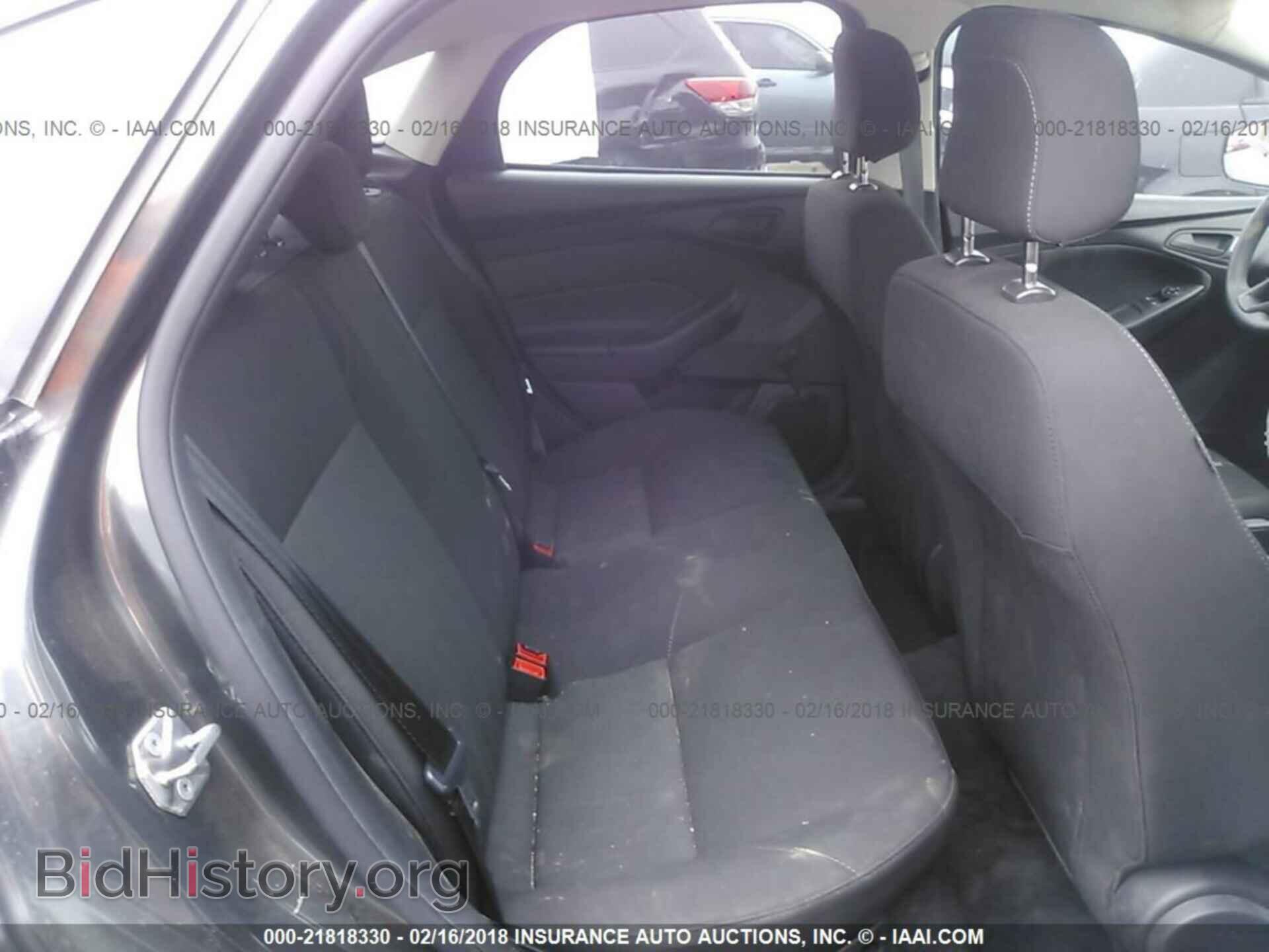 2017 Ford Focus - VIN: 1FADP3E23HL329235 - Photo 8
