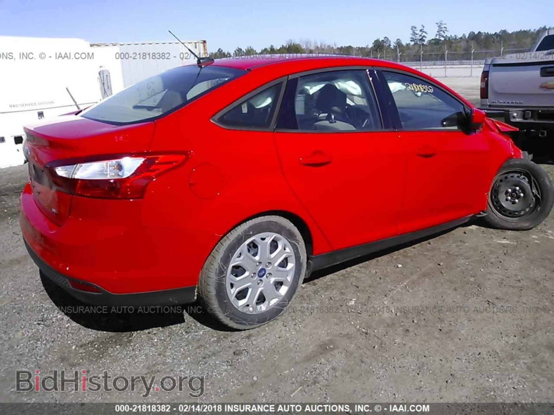 2012 Ford Focus - VIN: 1FAHP3F20CL219624 - Photo 4