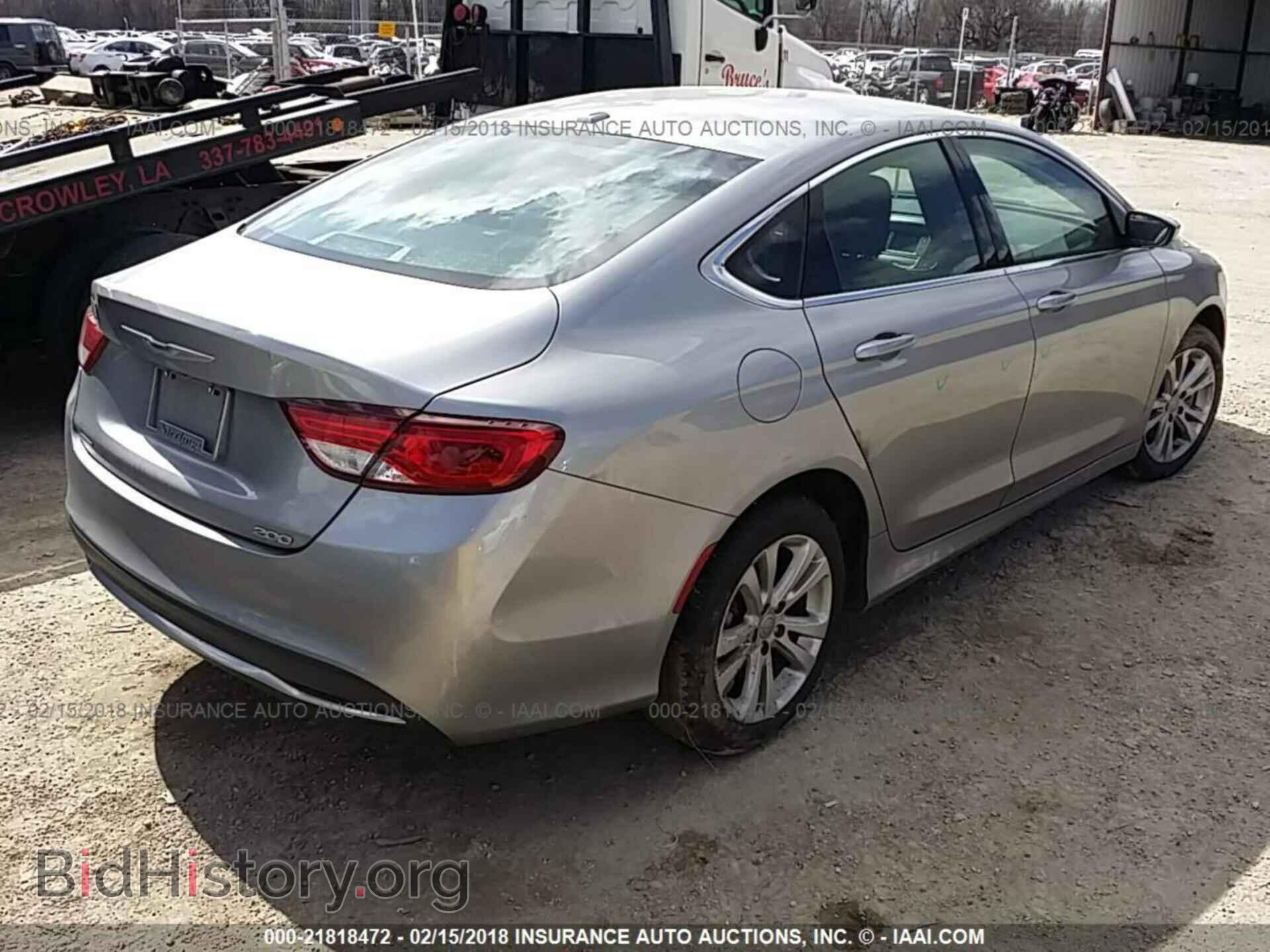 2016 Chrysler 200 - VIN: 1C3CCCAB2GN127467 - Photo 4