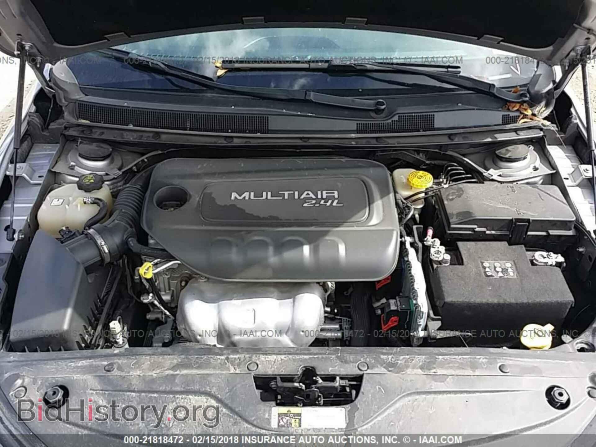 2016 Chrysler 200 - VIN: 1C3CCCAB2GN127467 - Photo 10