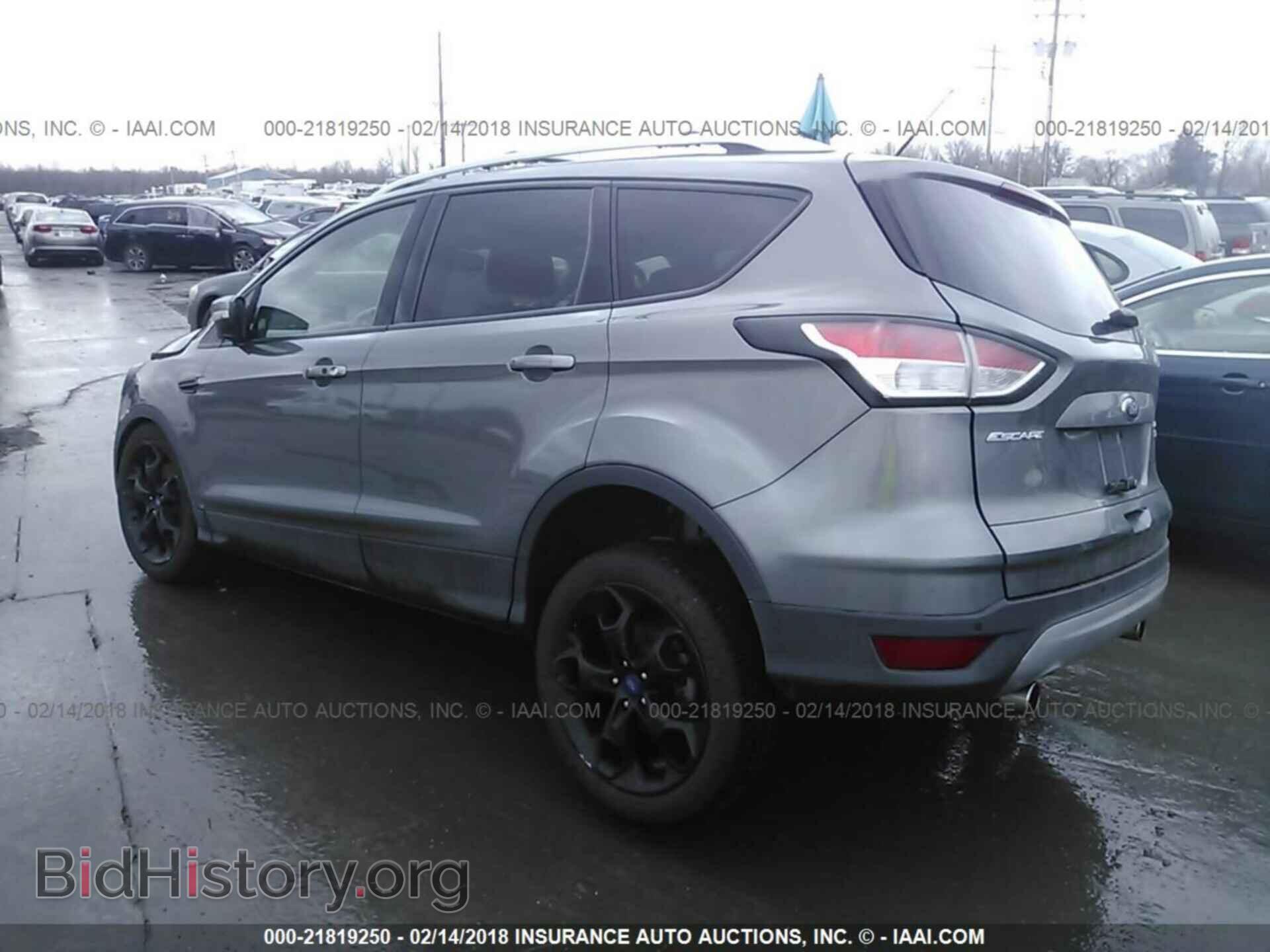 2013 Ford Escape - VIN: 1FMCU0J90DUA71823 - Фото 3