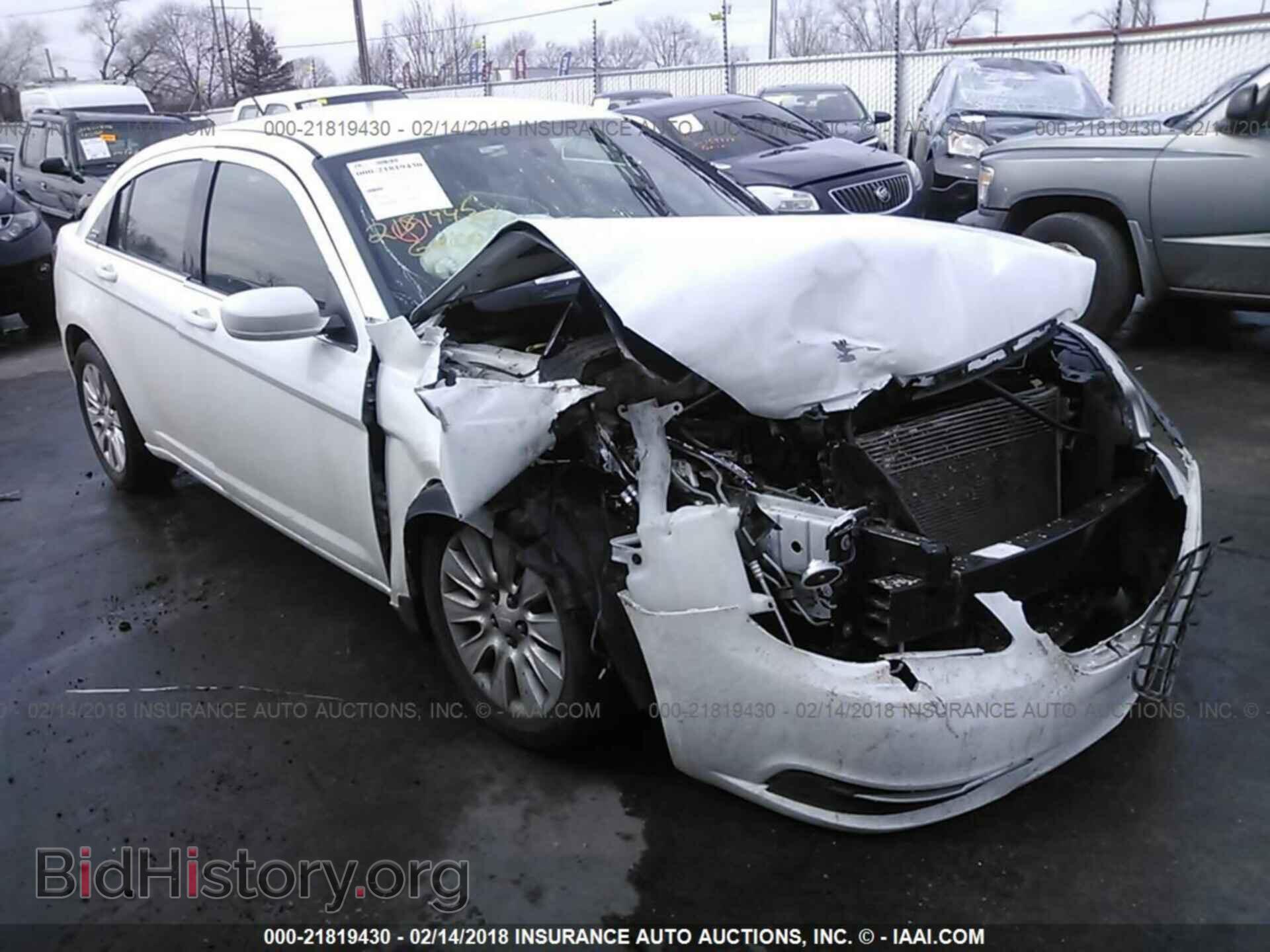 Photo 1C3CCBAB4EN231398 - Chrysler 200 2014