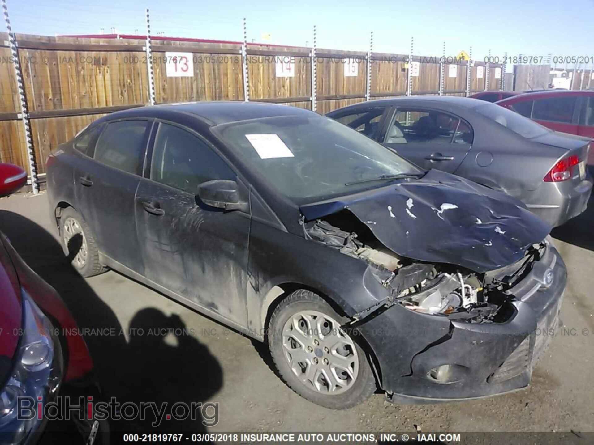 Photo 1FAHP3F24CL163235 - Ford Focus 2012