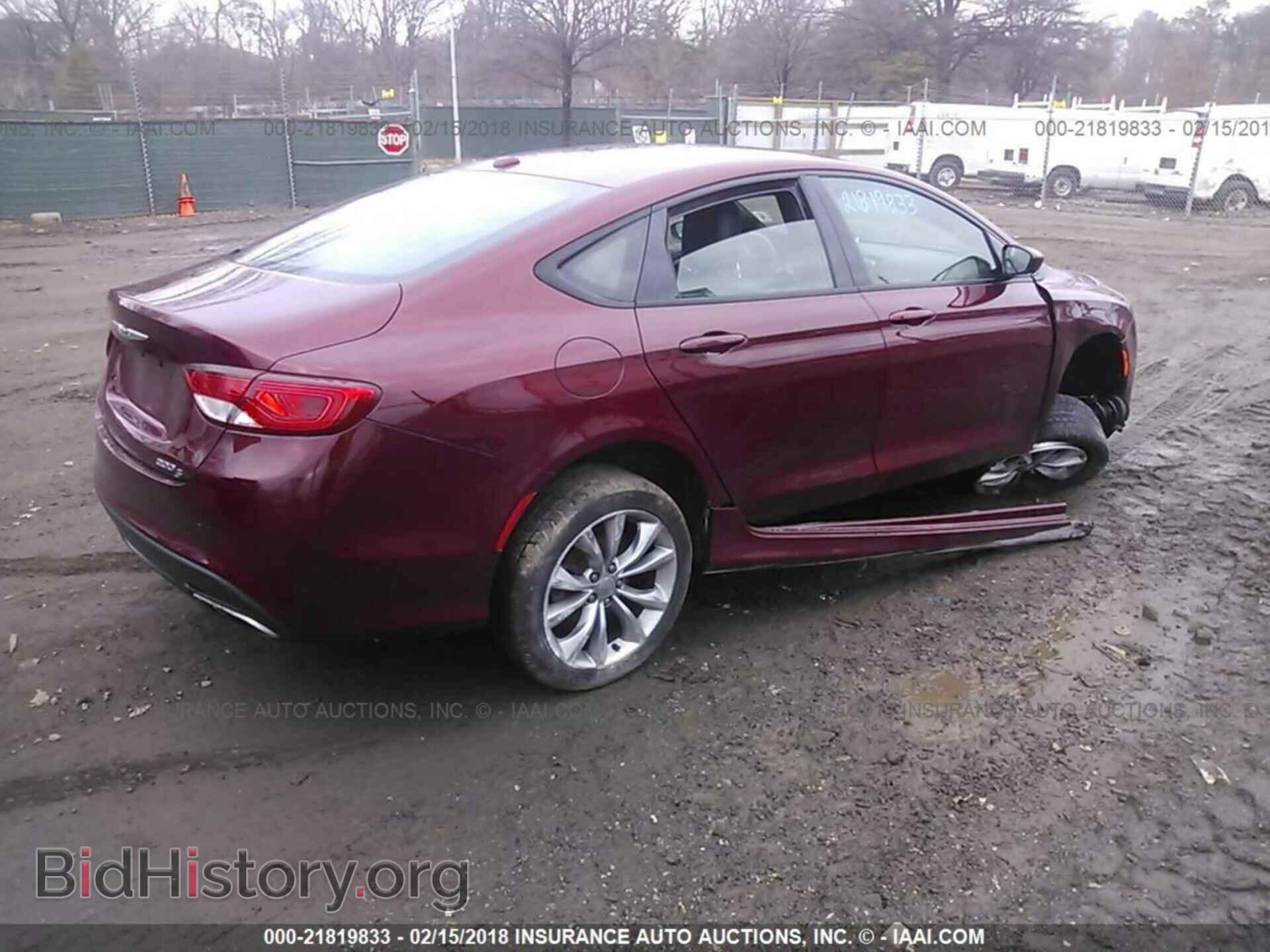 2015 Chrysler 200 - VIN: 1C3CCCBB0FN649558 - Photo 4
