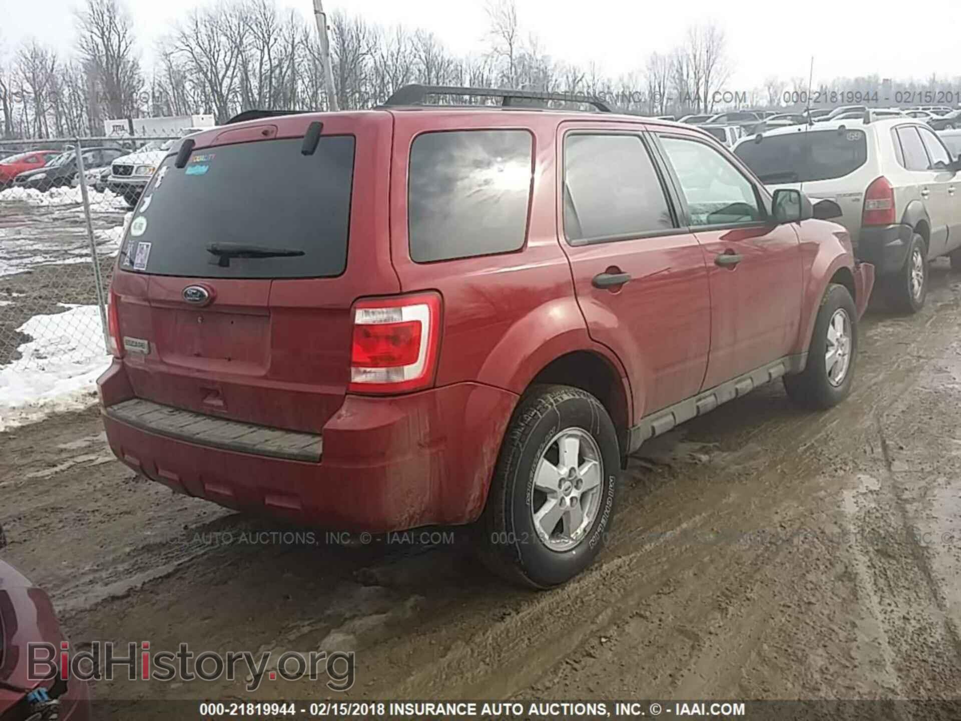 2011 Ford Escape - VIN: 1FMCU9D74BKA49251 - Photo 4
