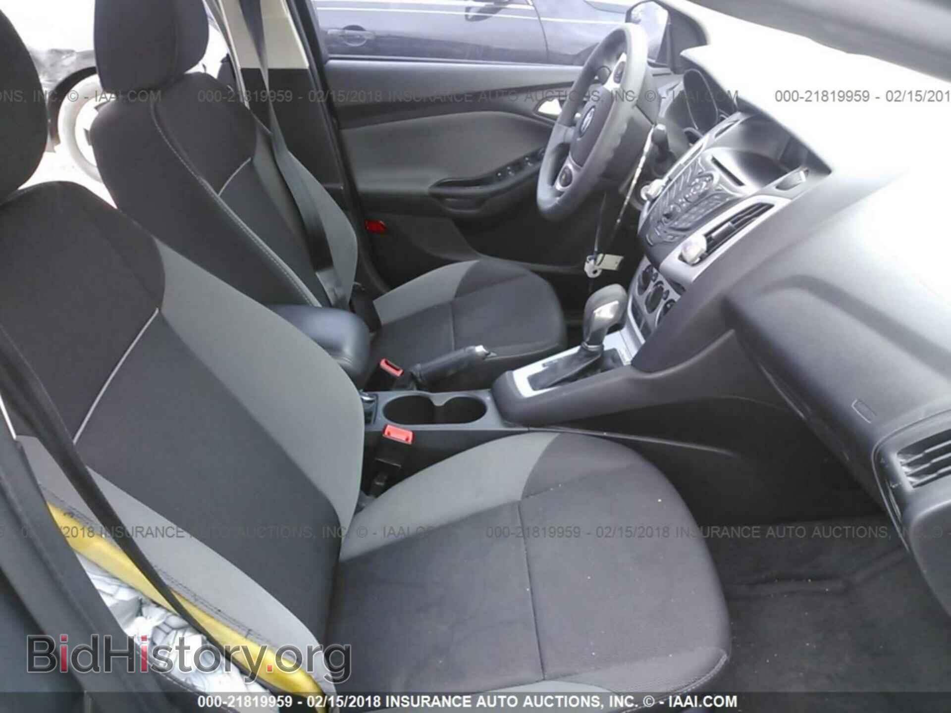 2013 Ford Focus - VIN: 1FADP3F24DL220677 - Photo 5
