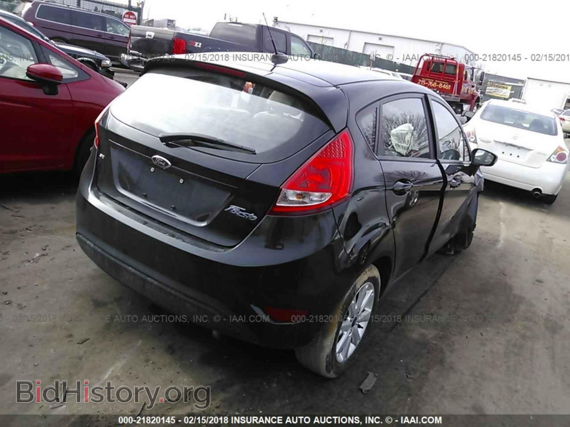 2013 Ford Fiesta - VIN: 3FADP4EJ4DM183000 - Фото 4