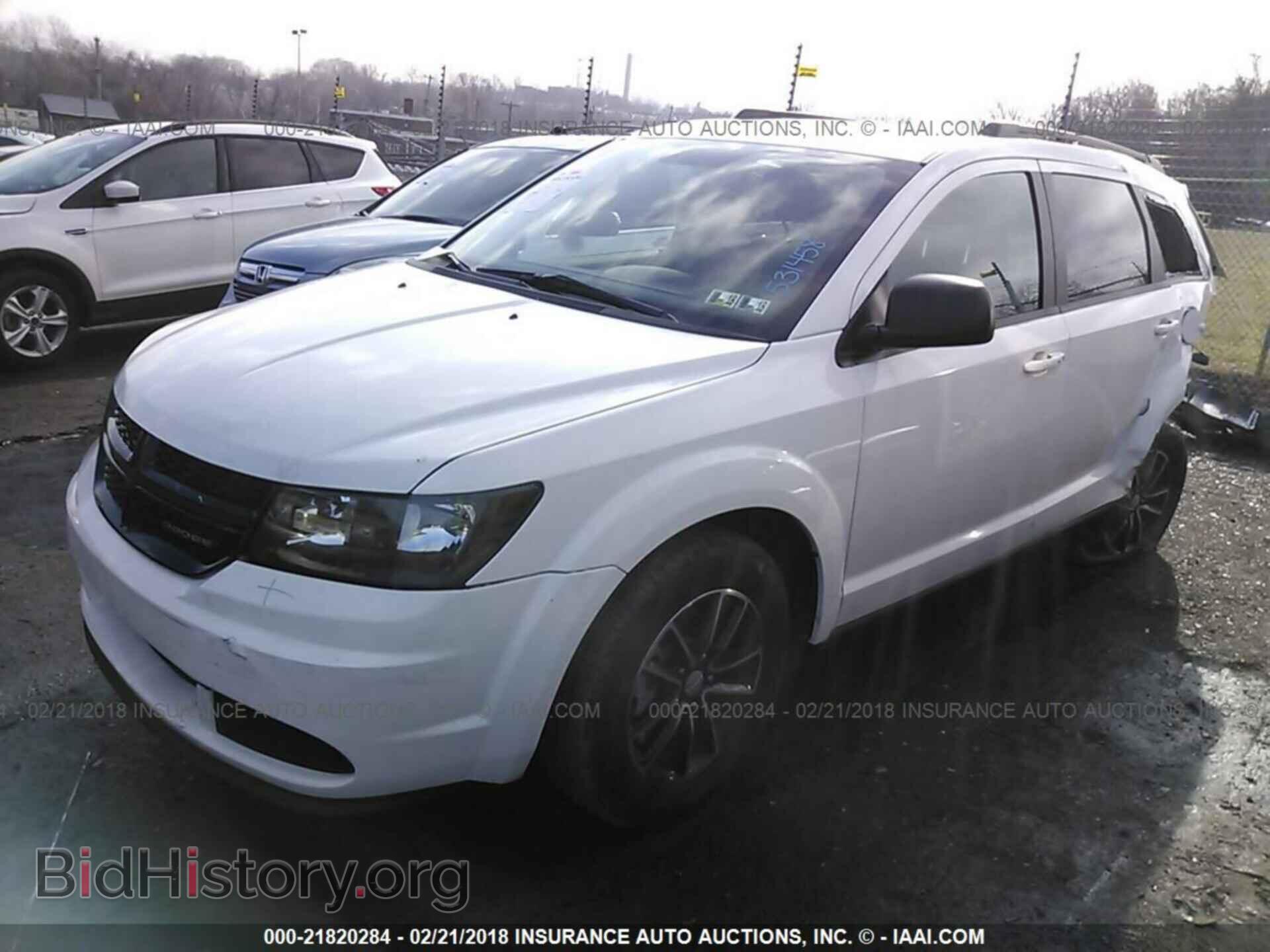 2017 Dodge Journey - VIN: 3C4PDCAB3HT691320 - Фото 2