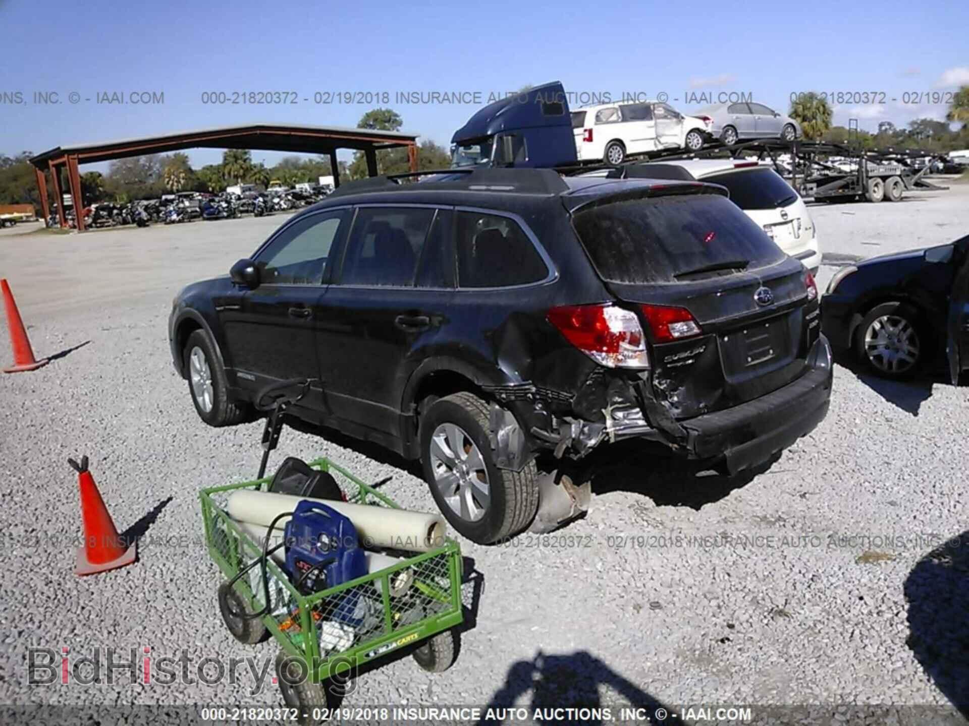 2011 Subaru Outback - VIN: 4S4BREKC5B2369734 - Фото 3