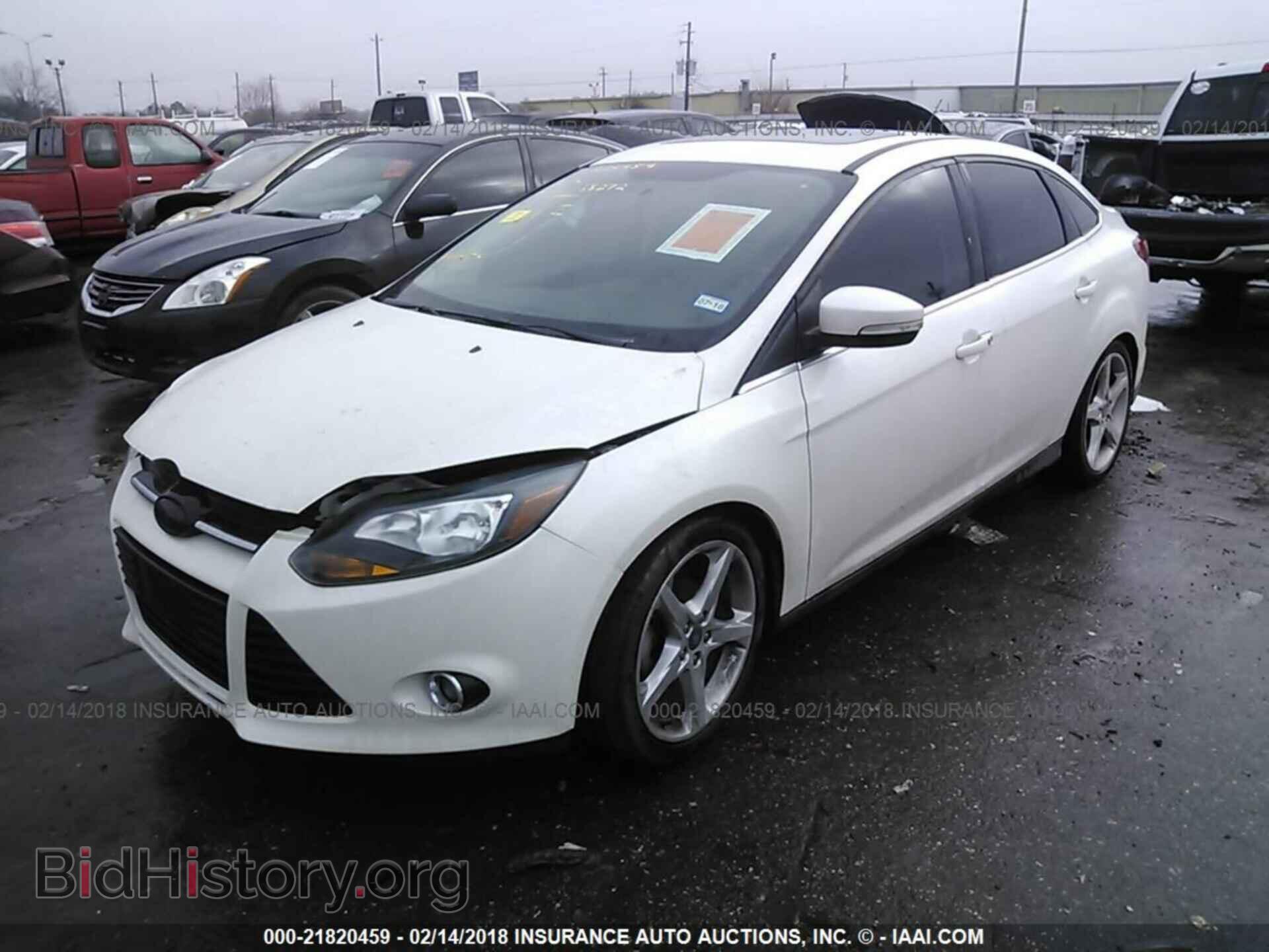 2014 Ford Focus - VIN: 1FADP3J24EL130115 - Photo 2