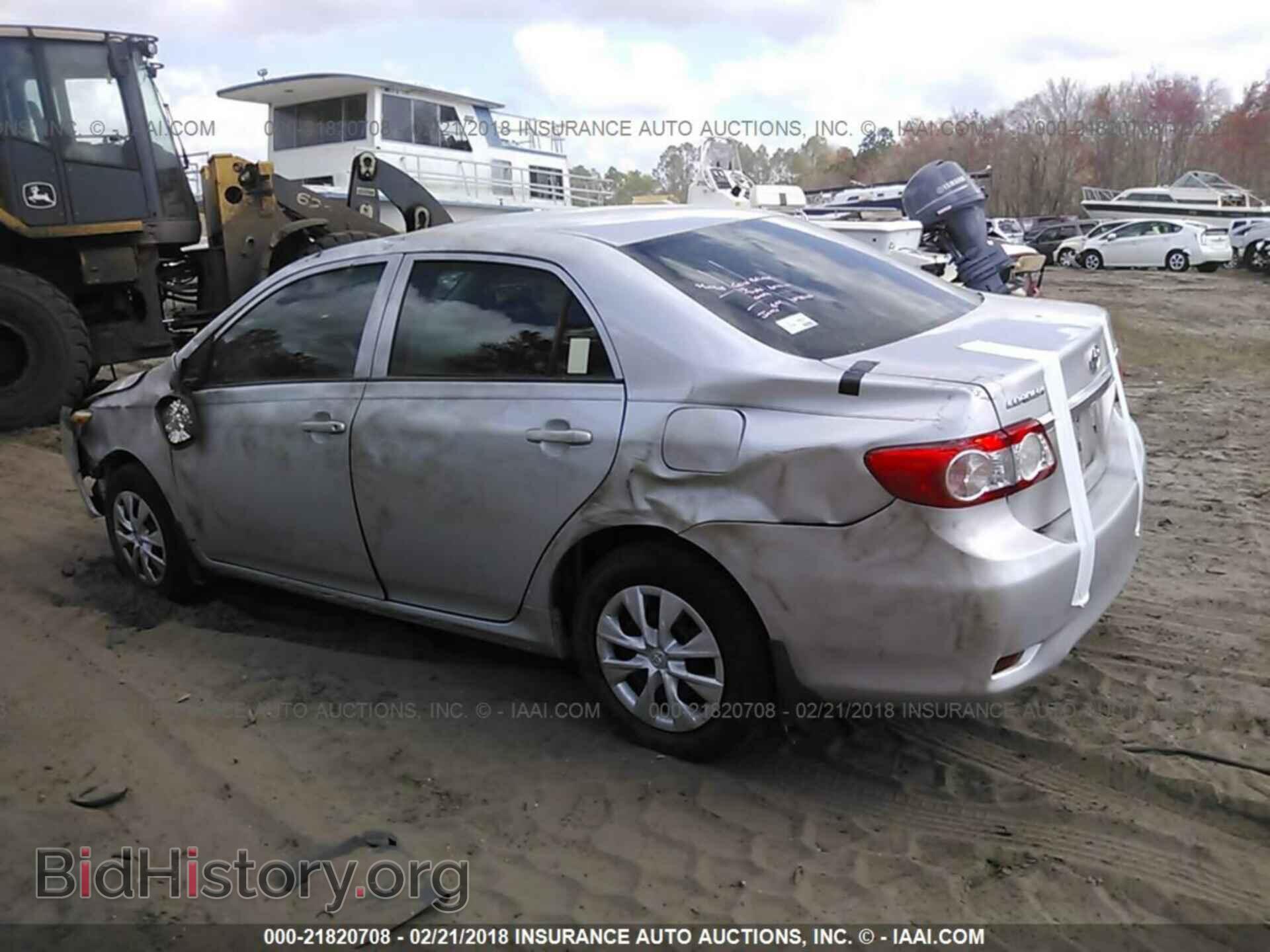 2013 Toyota Corolla - VIN: 5YFBU4EEXDP194783 - Photo 3