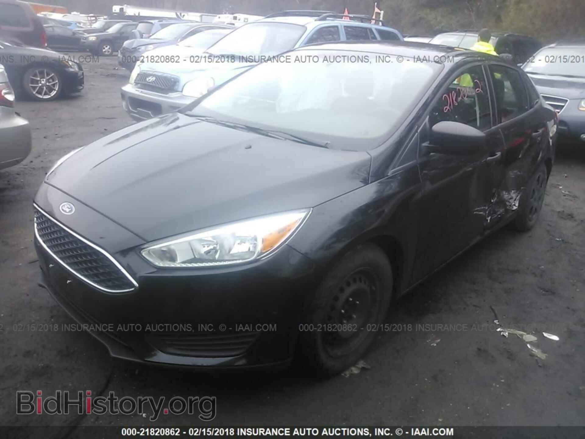 2015 Ford Focus - VIN: 1FADP3E25FL310506 - Photo 2